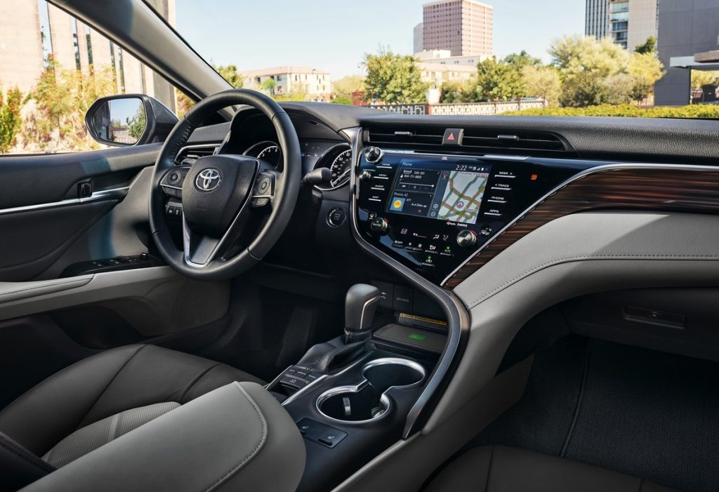 Interior 2018 Toyota Camry Pueblo CO