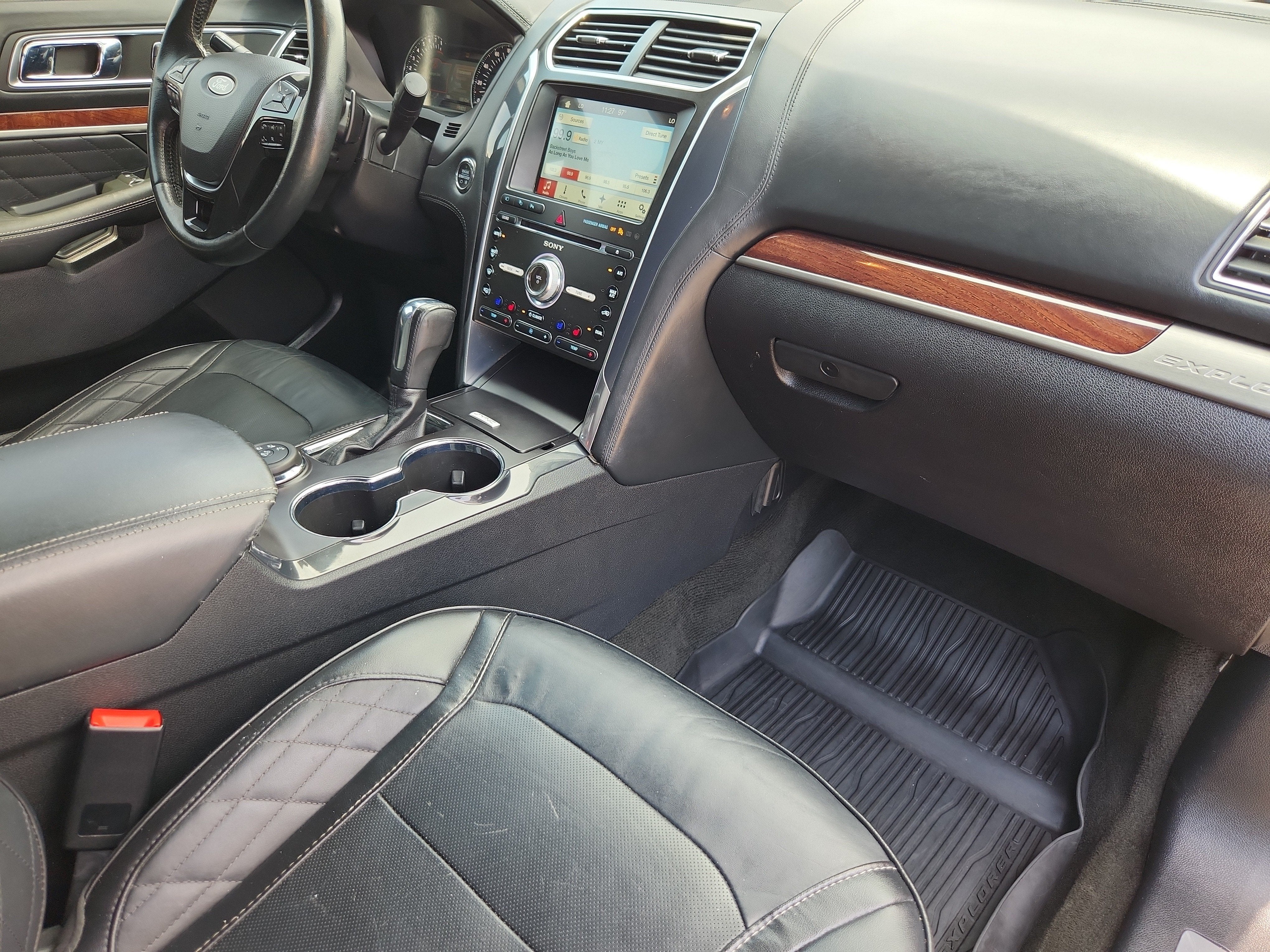 2017 Ford Explorer Platinum
