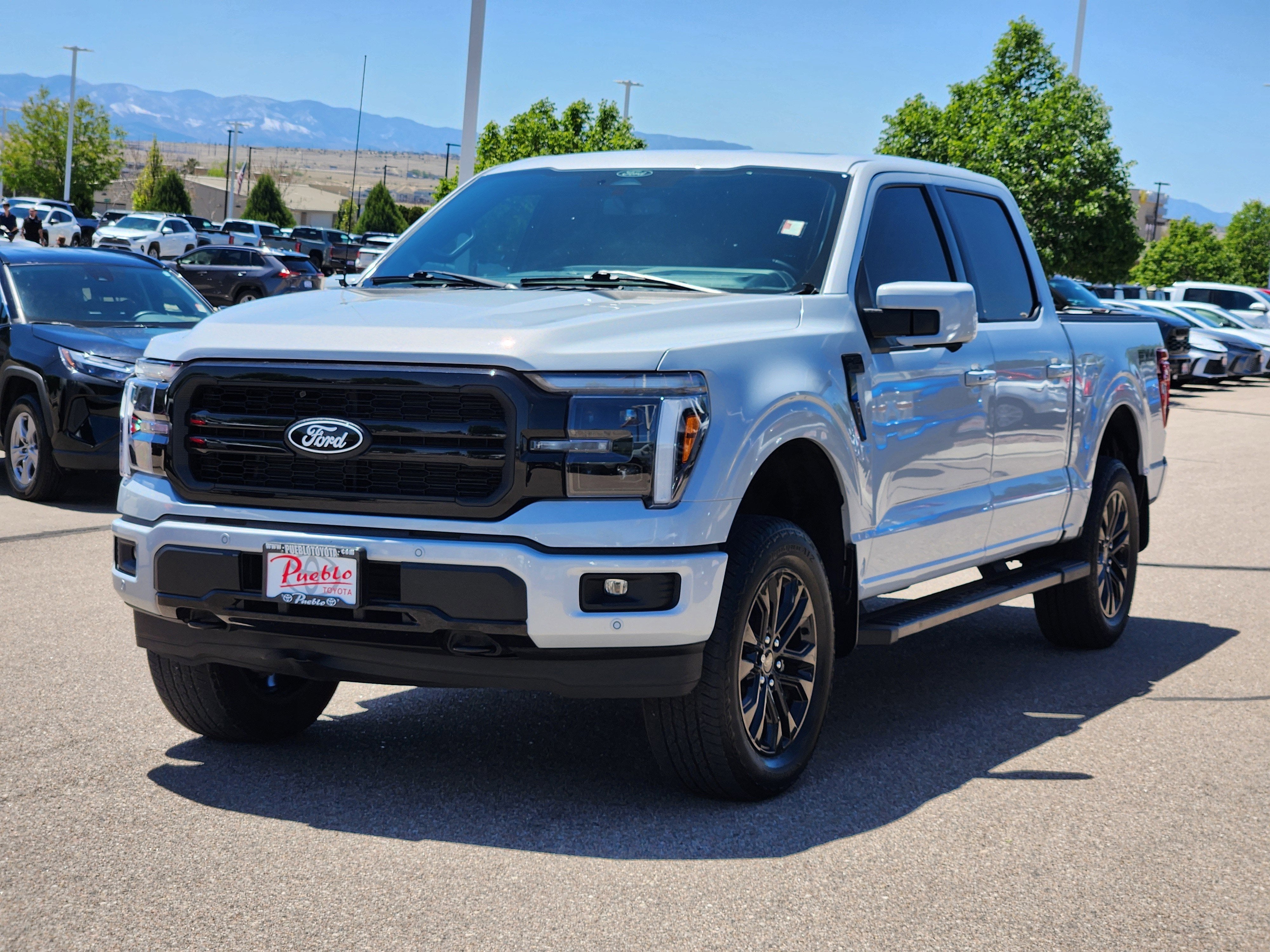 2025 Ford F-150 LARIAT