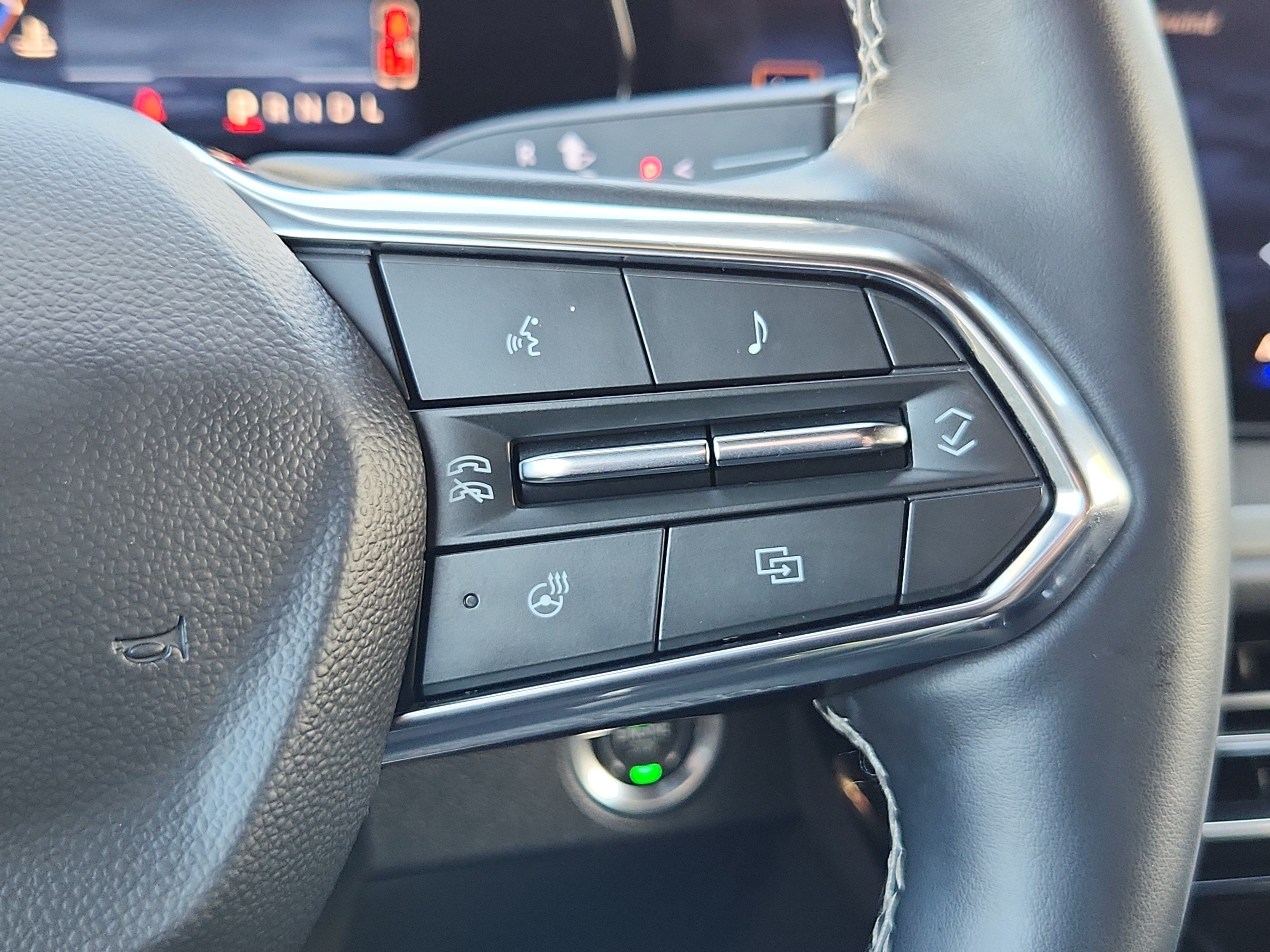 2025 Chevrolet Traverse AWD LT