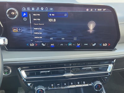 2025 Chevrolet Traverse AWD LT