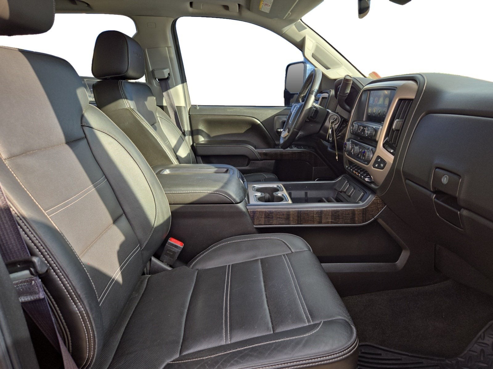 2015 GMC Sierra 2500HD available WiFi Denali