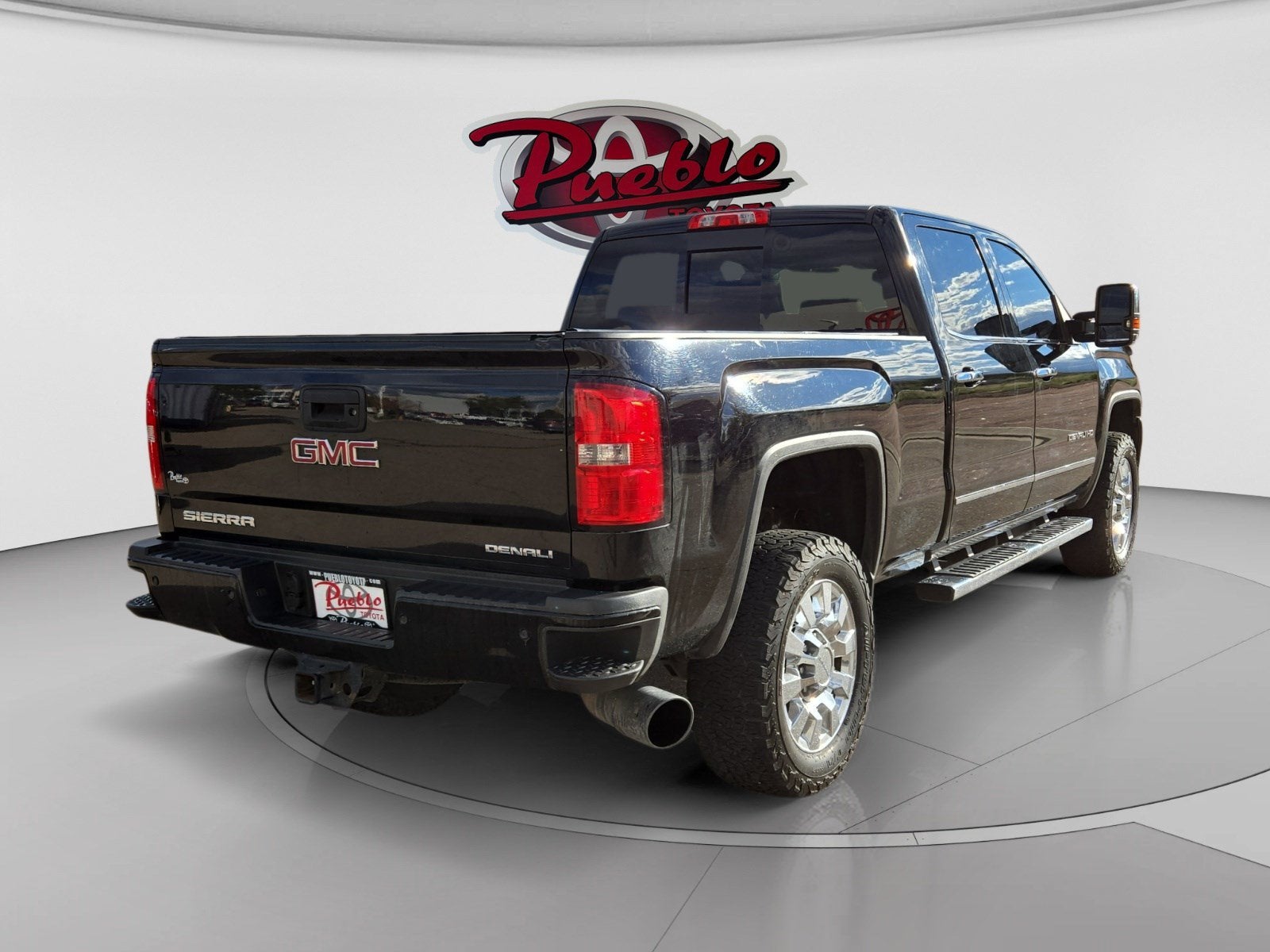 2015 GMC Sierra 2500HD available WiFi Denali