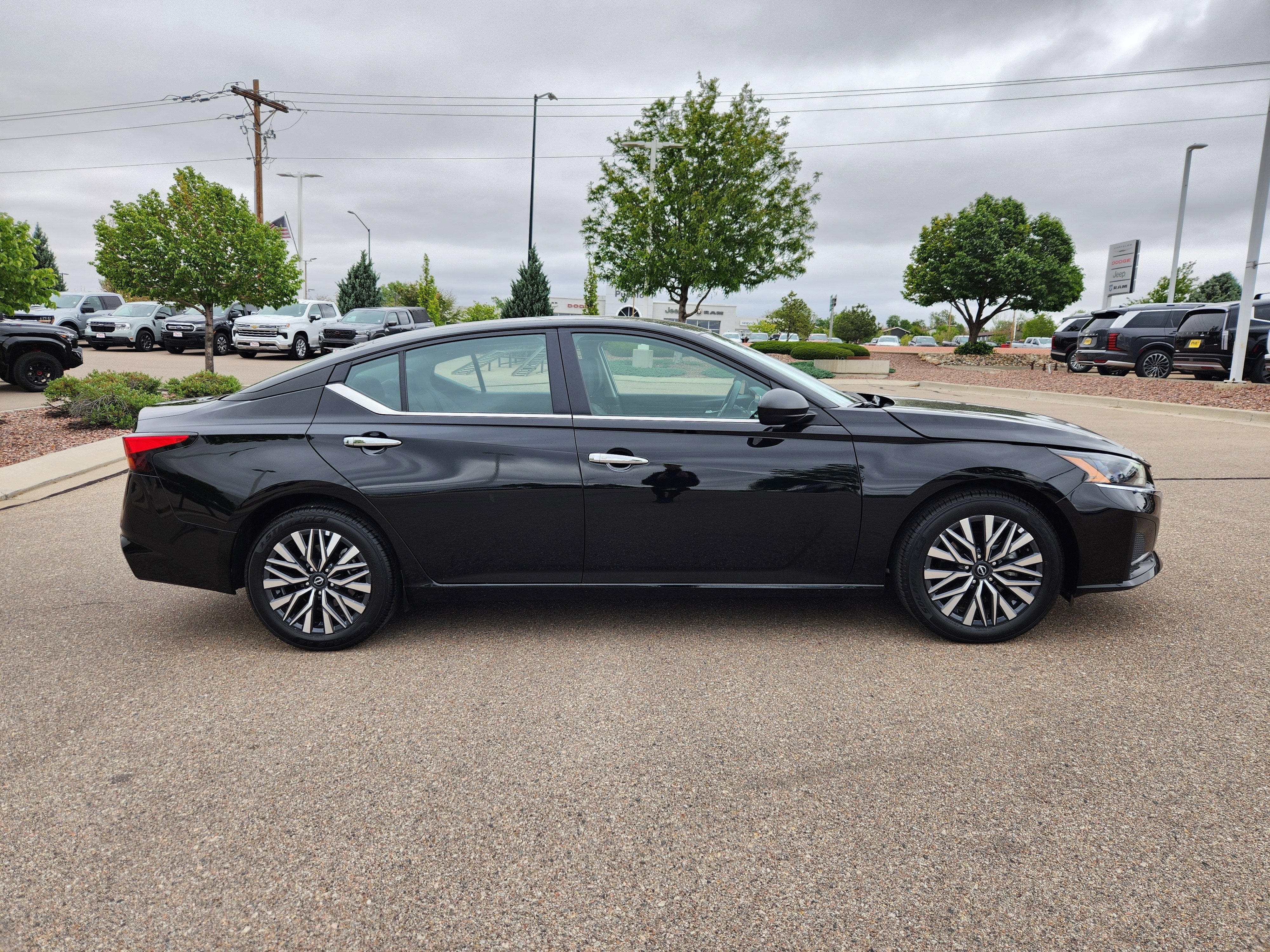 2025 Nissan Altima SV