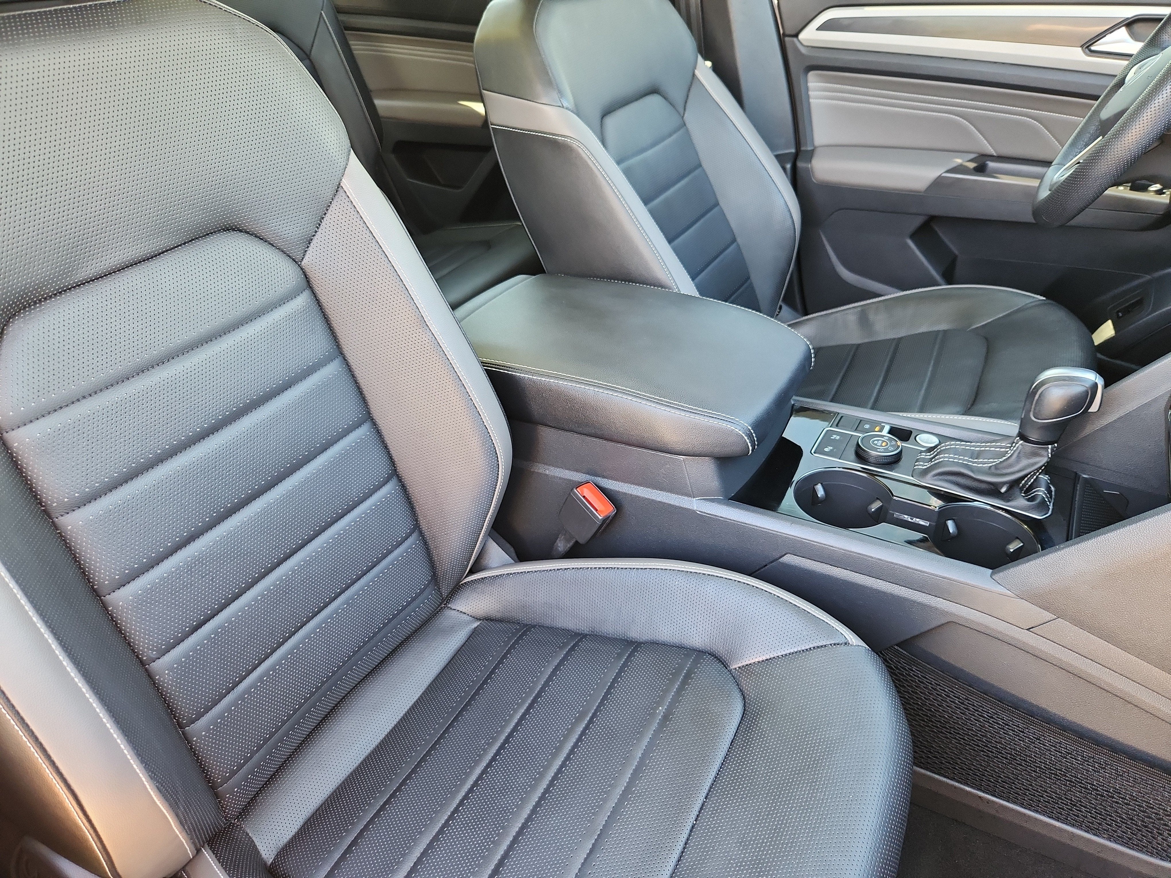 2023 Volkswagen Atlas 3.6L V6 SEL Premium R-Line