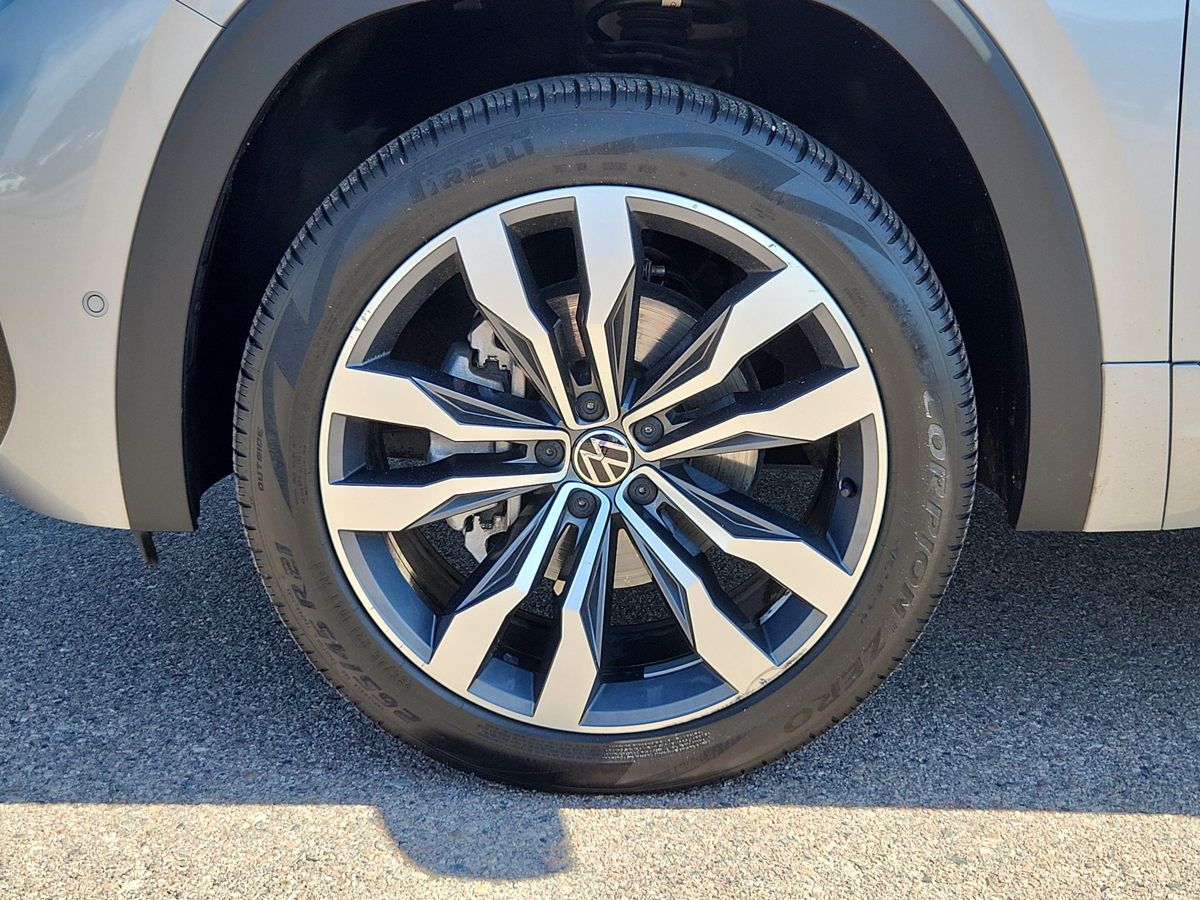 2023 Volkswagen Atlas 3.6L V6 SEL Premium R-Line