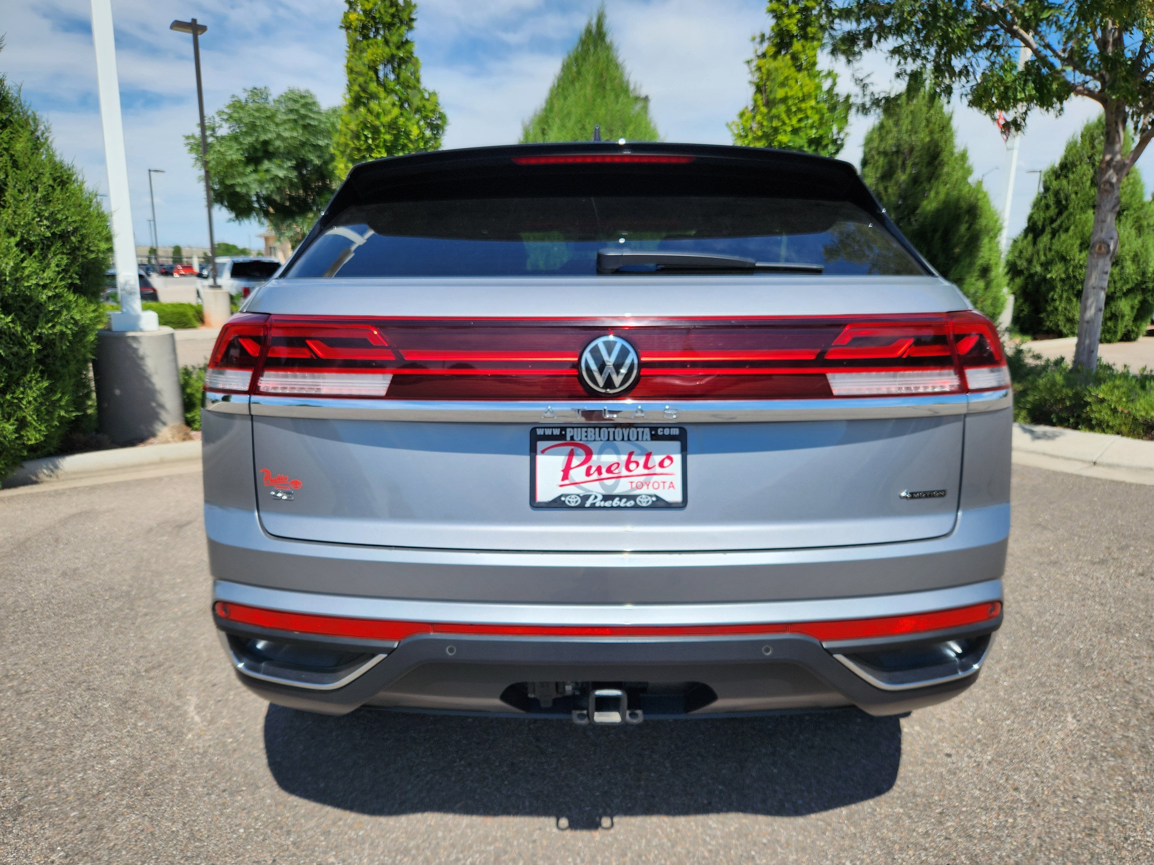 2024 Volkswagen Atlas Cross Sport 2.0T SE w/Technology