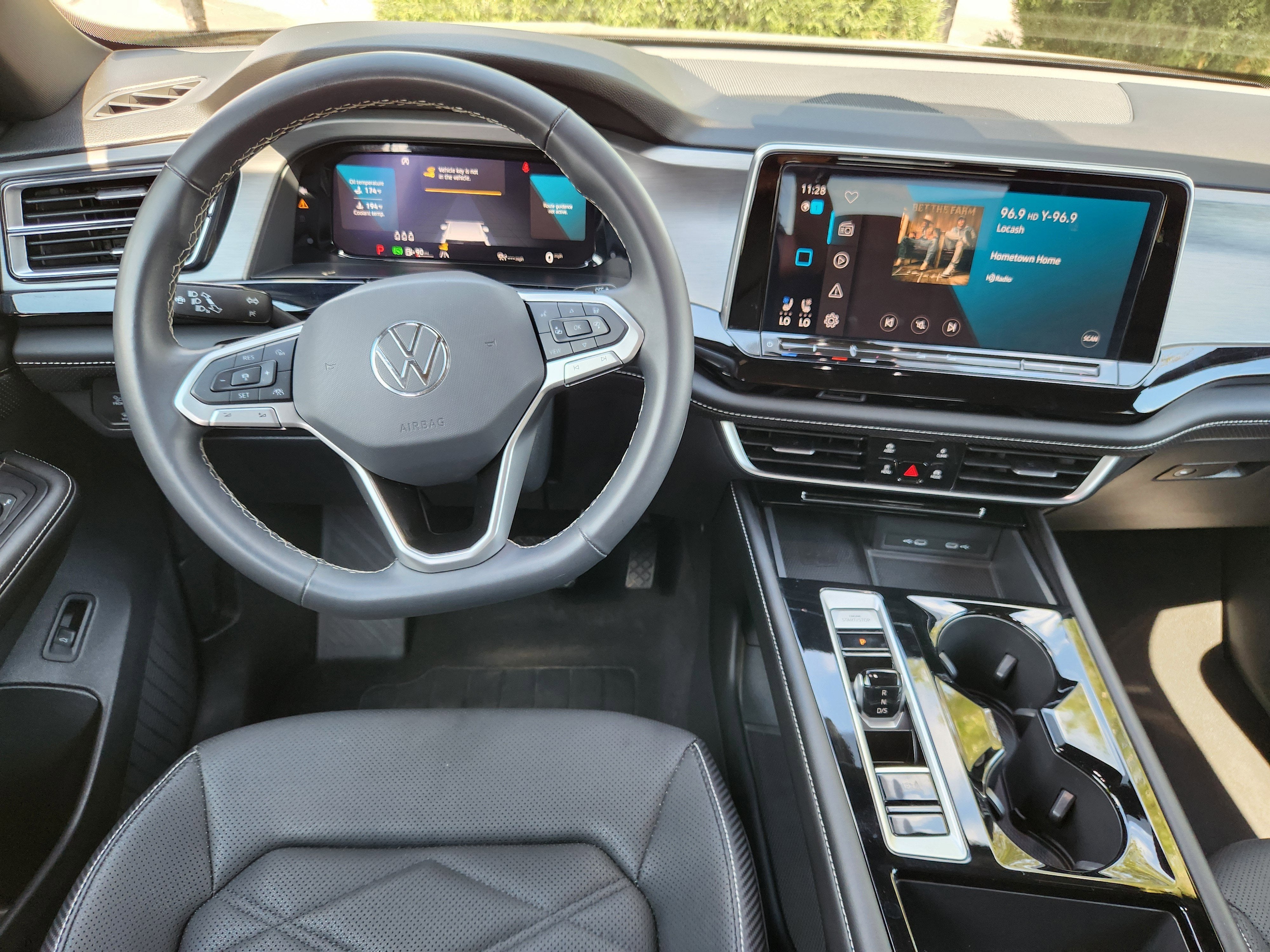 2024 Volkswagen Atlas Cross Sport 2.0T SE w/Technology