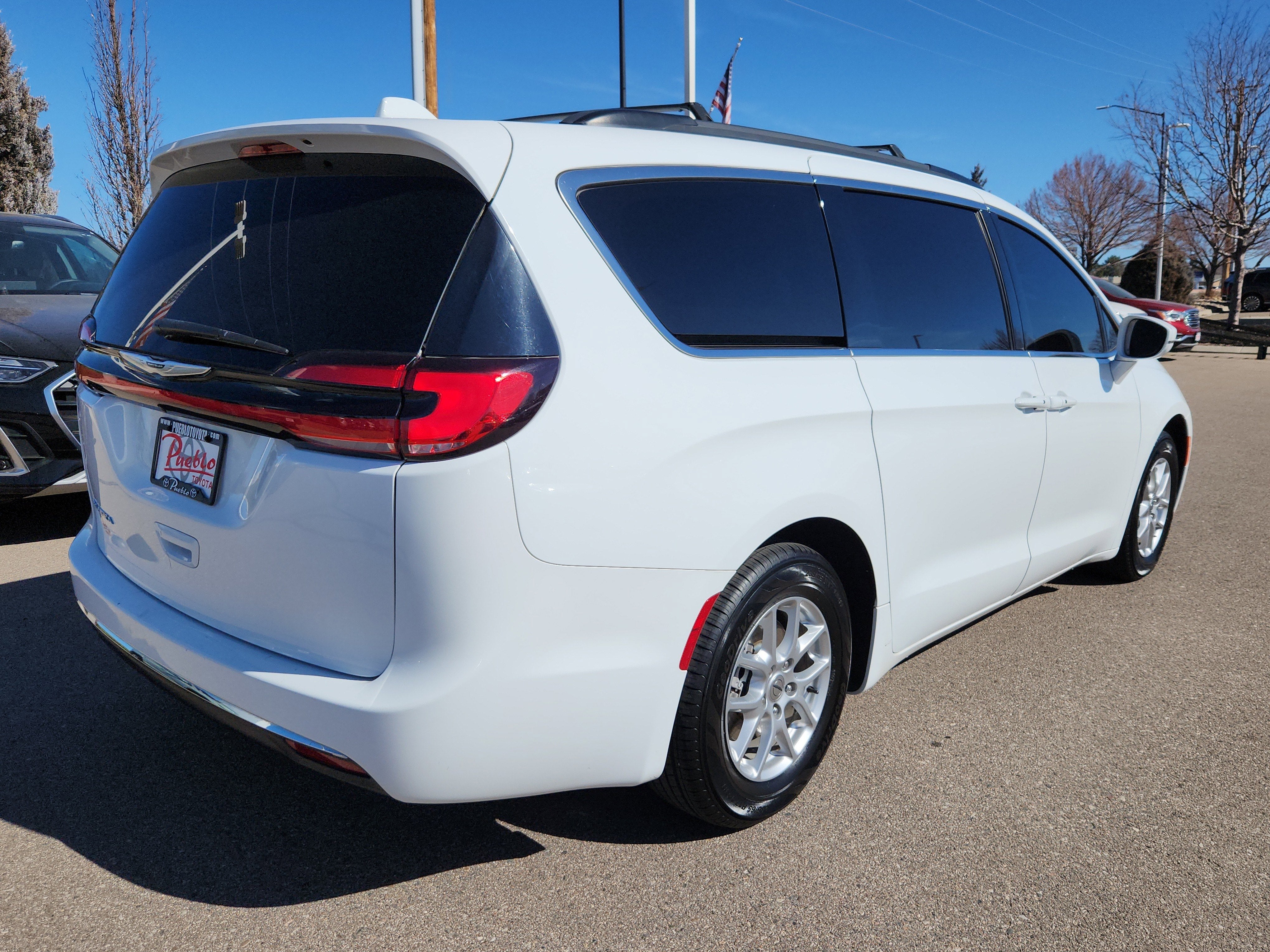 2022 Chrysler Pacifica Touring L