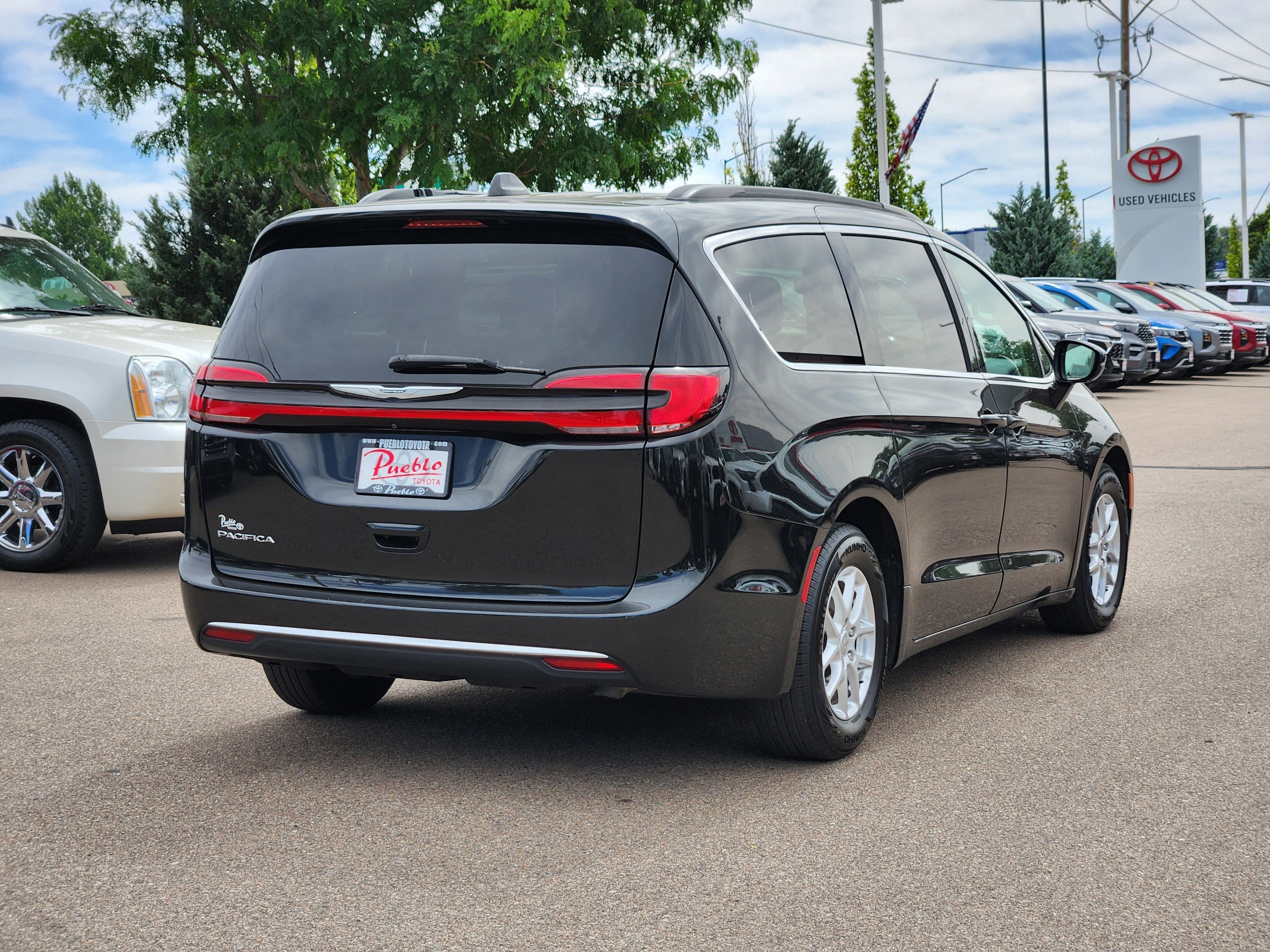 2022 Chrysler Pacifica Touring L