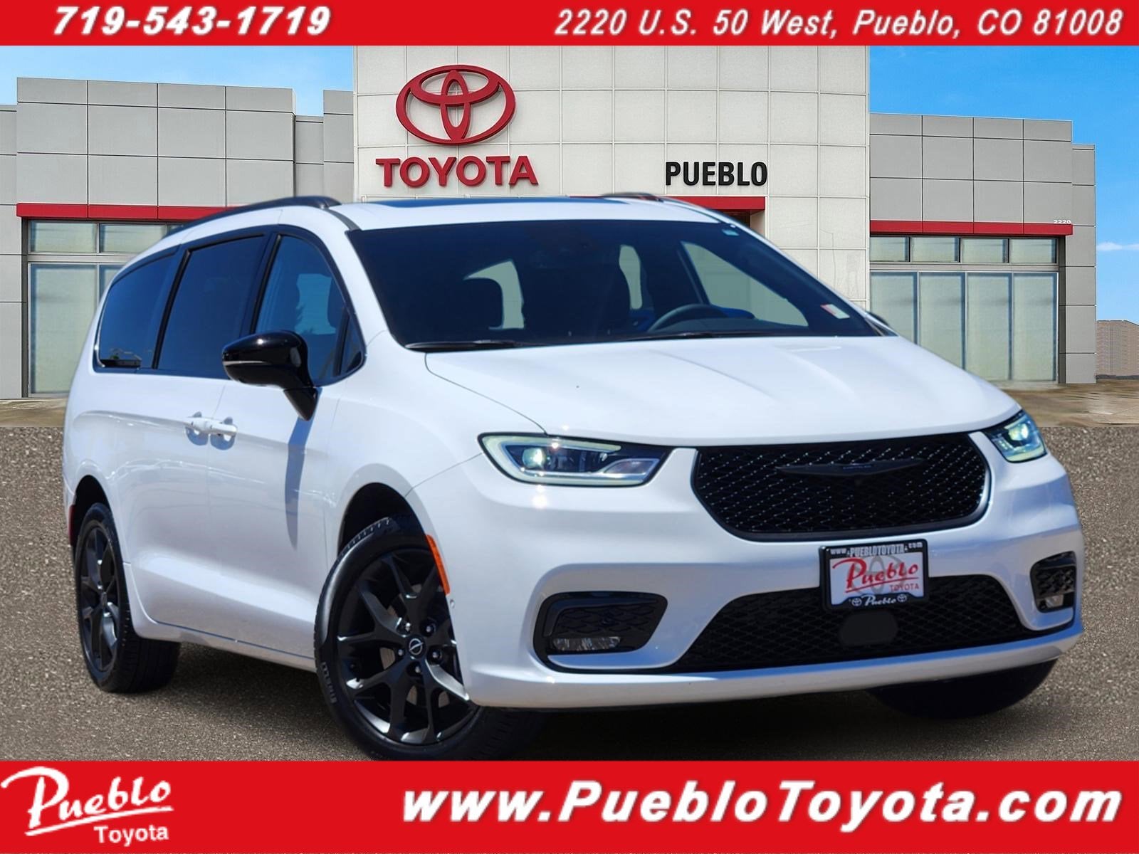 2026 Chrysler Pacifica Limited AWD's photo