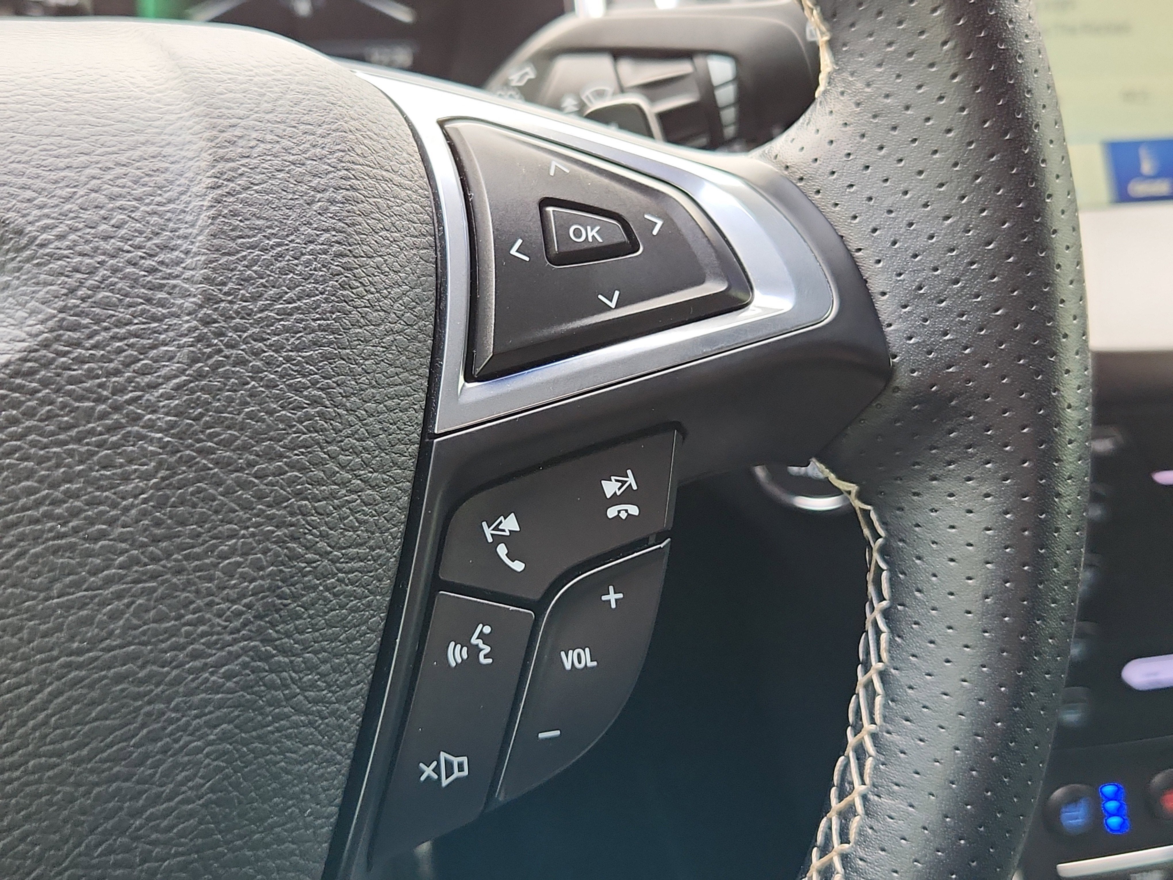 2019 Ford Edge ST