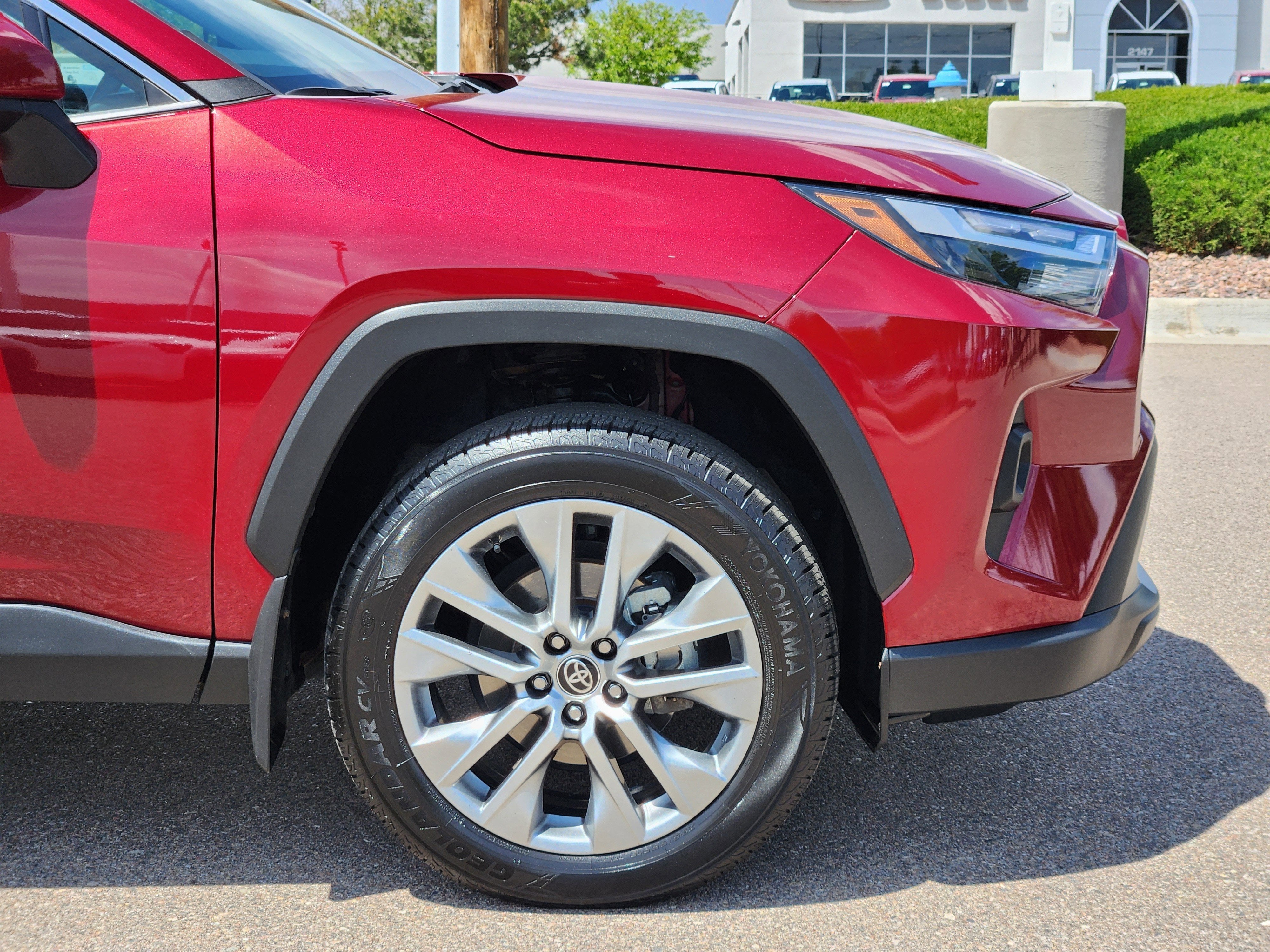 2024 Toyota RAV4 XLE Premium