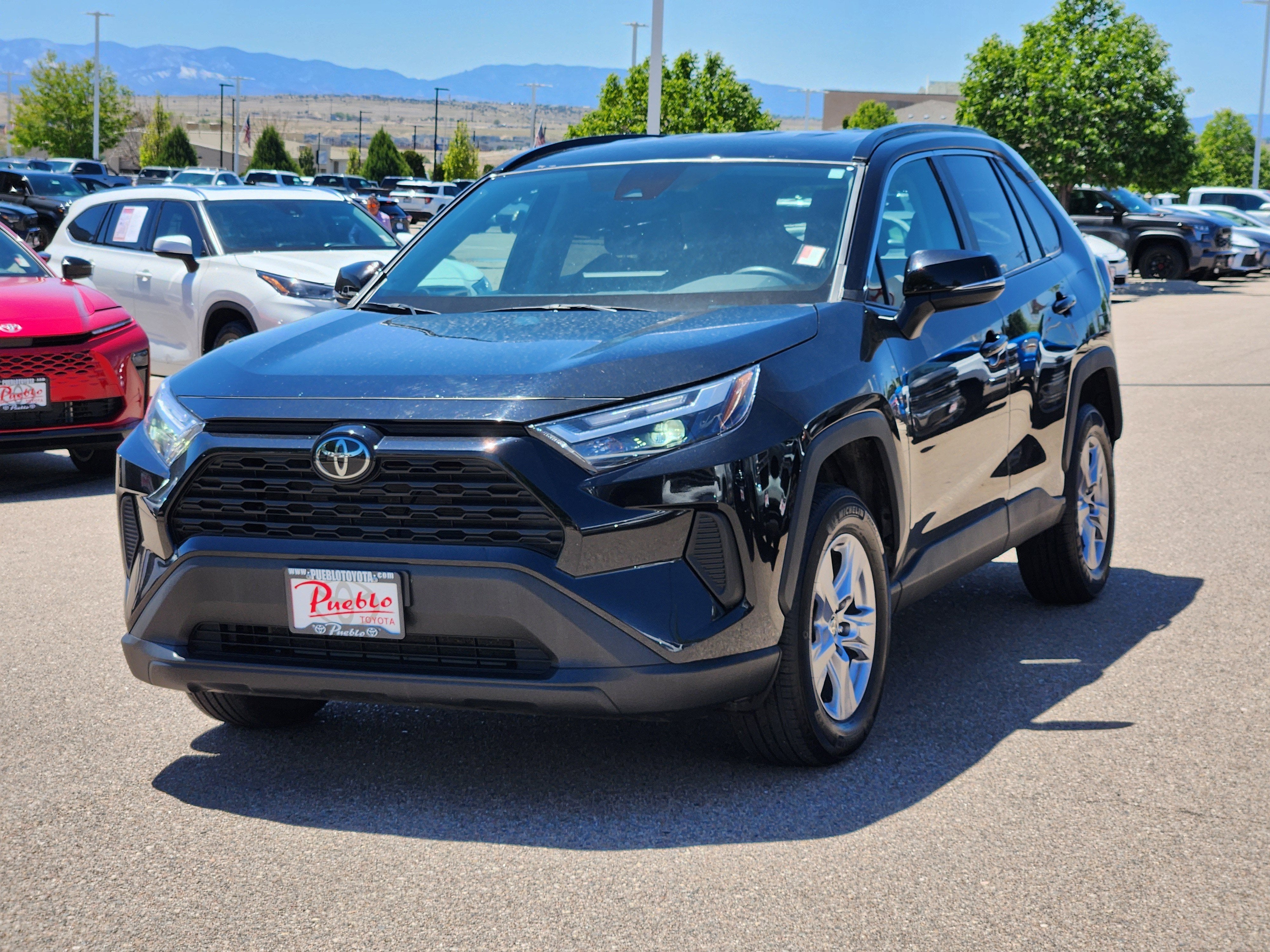 2025 Toyota RAV4 XLE