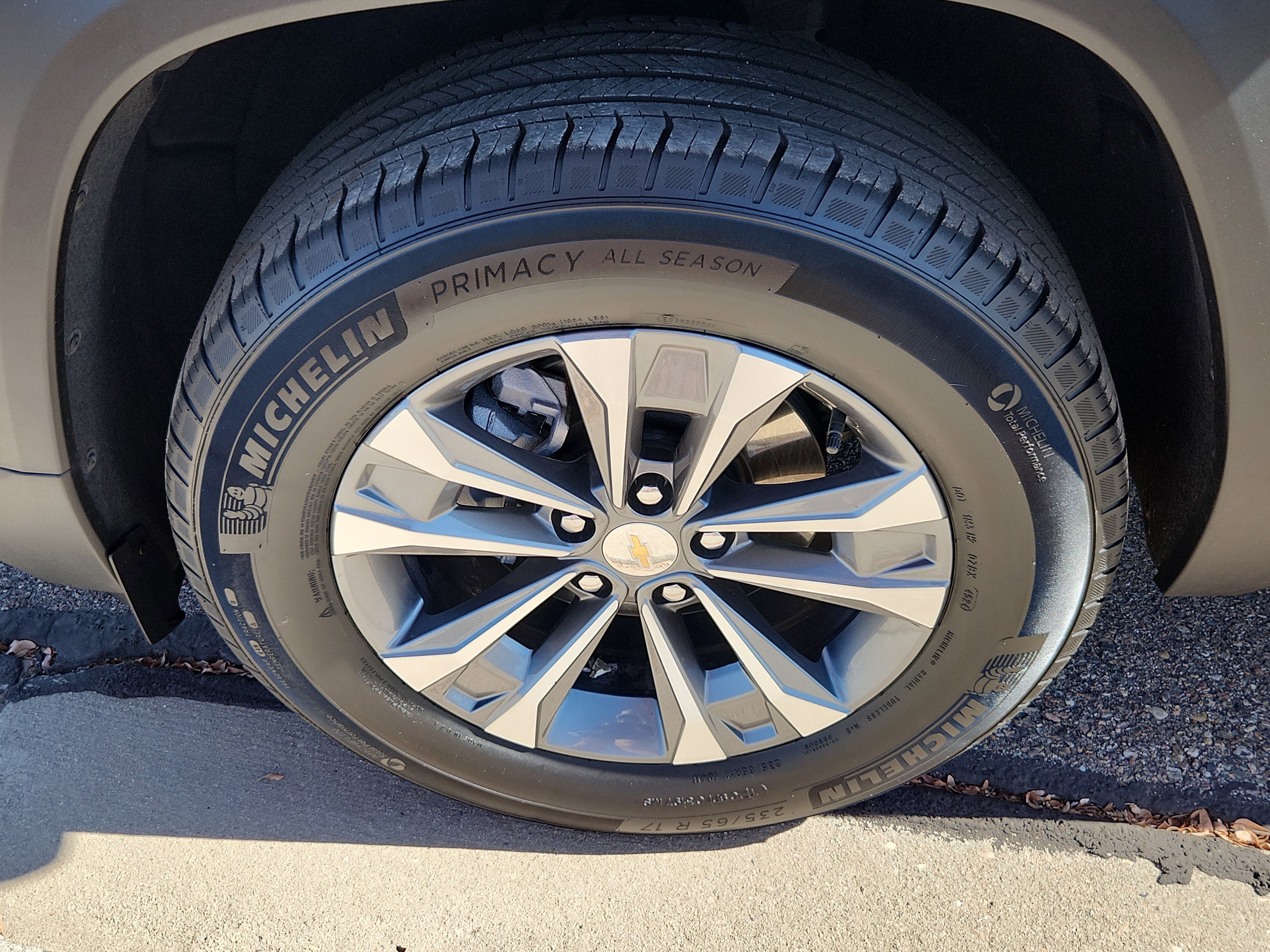 2025 Chevrolet Equinox AWD LT