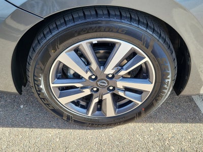 2023 Nissan Versa SV