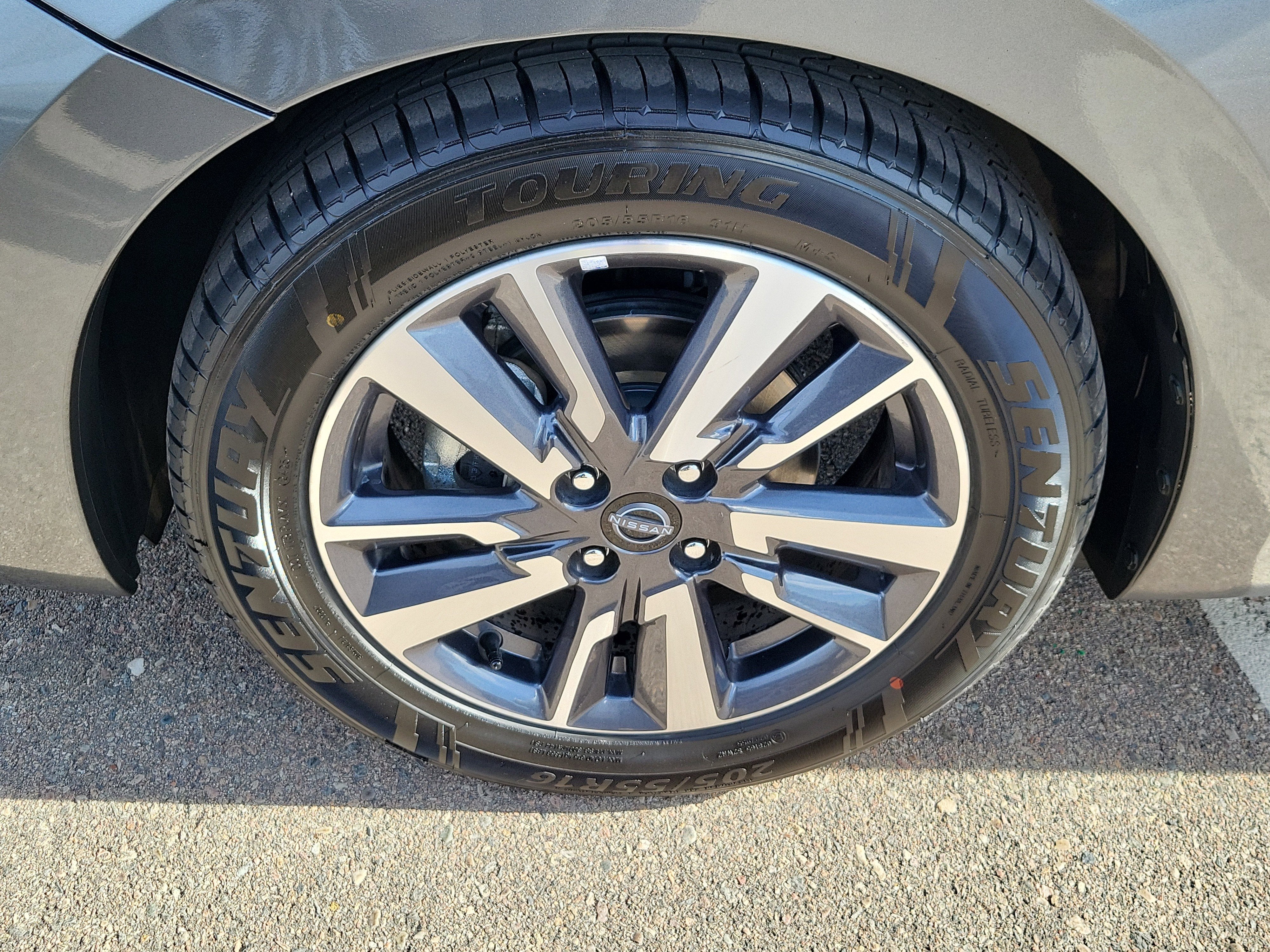 2023 Nissan Versa SV