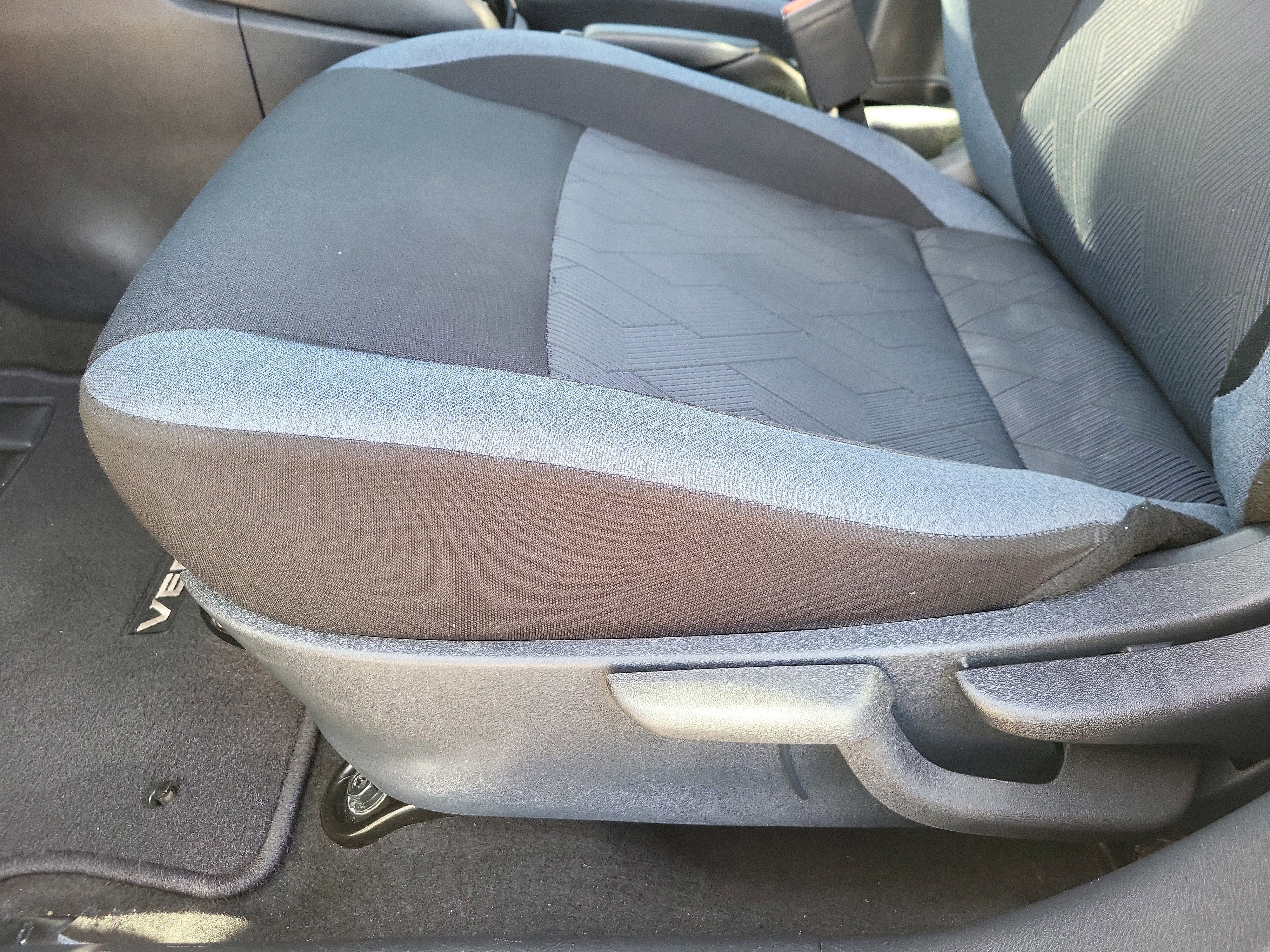 2023 Nissan Versa SV