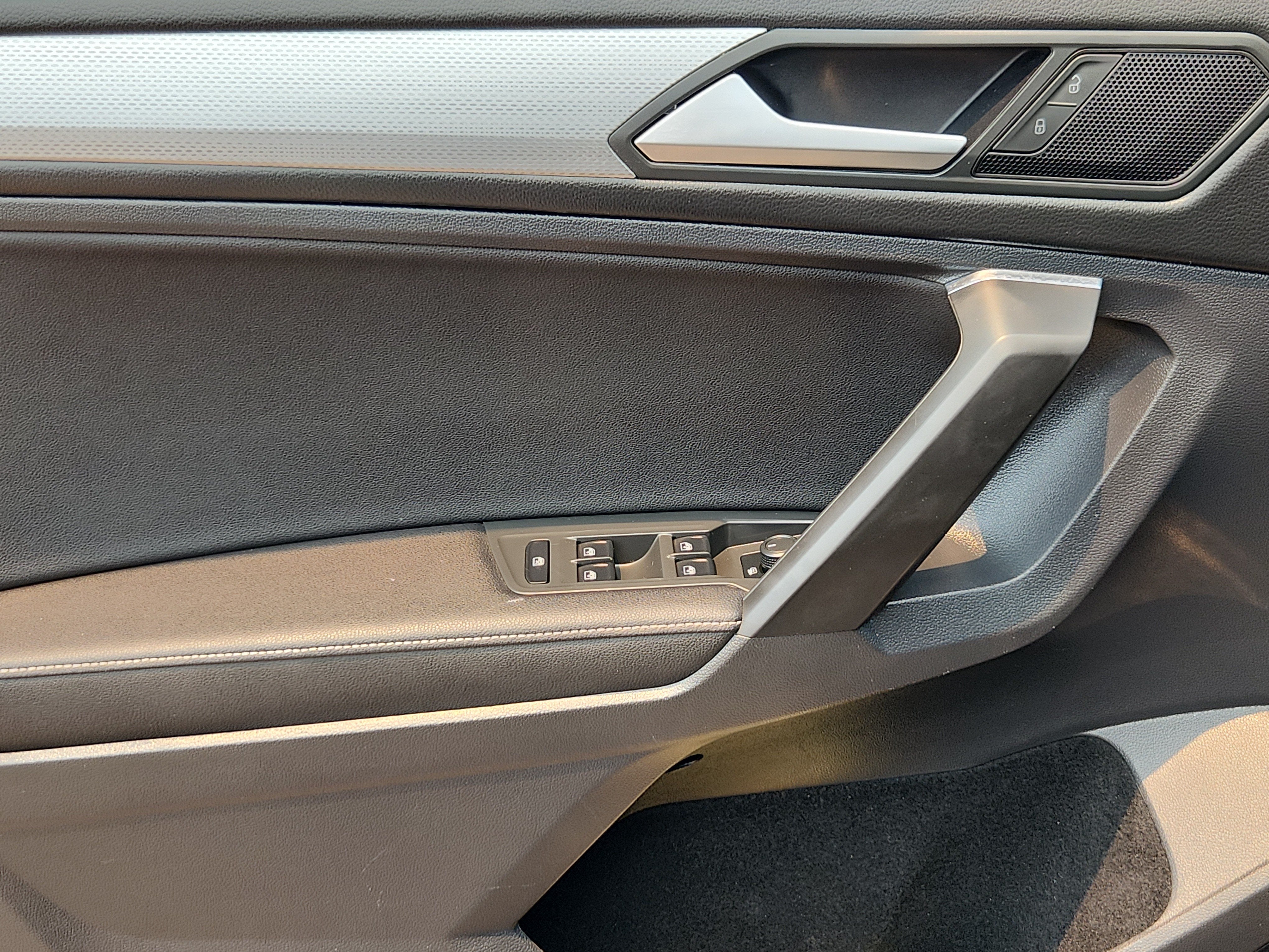 2022 Volkswagen Tiguan S