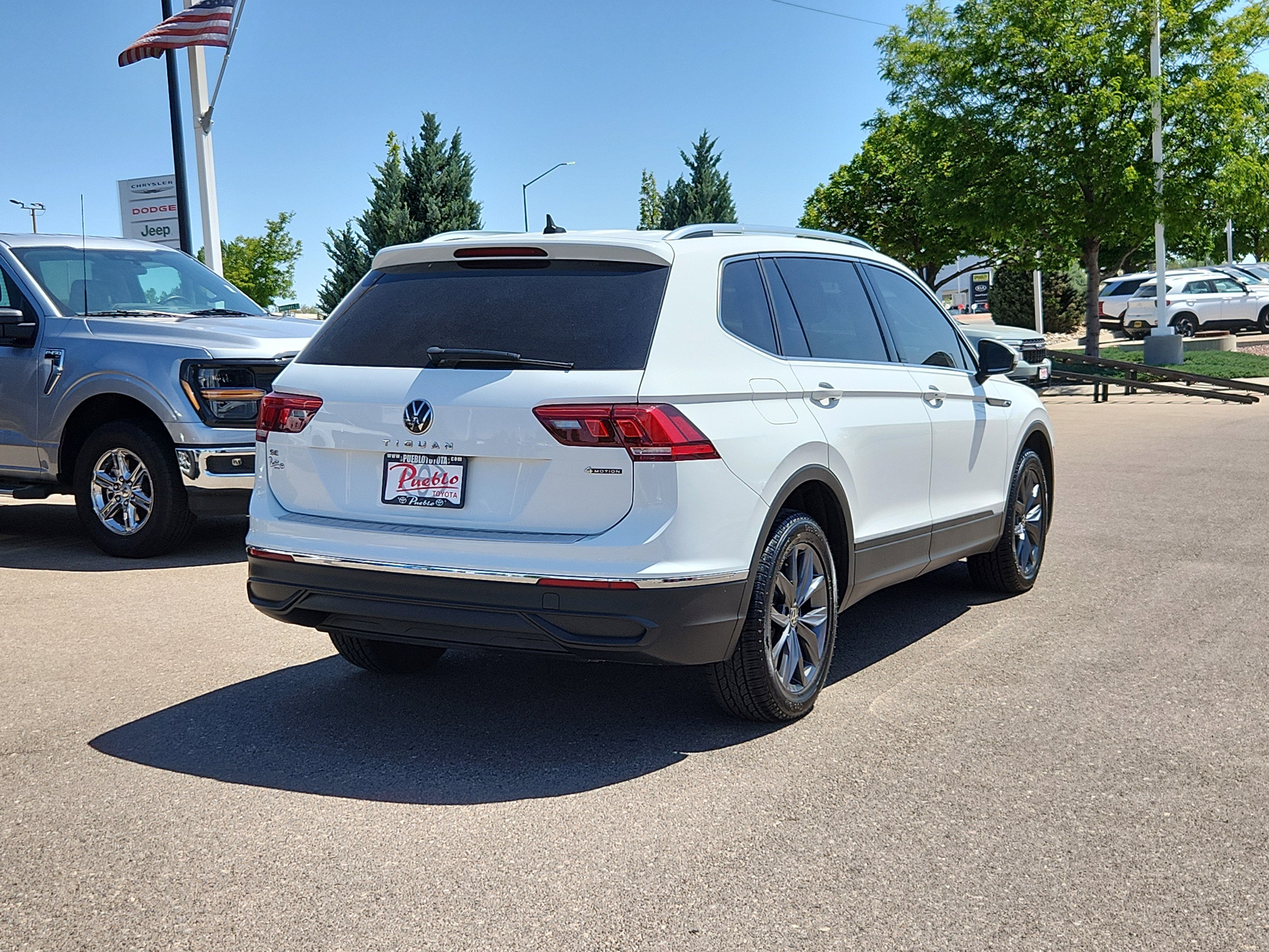 2022 Volkswagen Tiguan SE