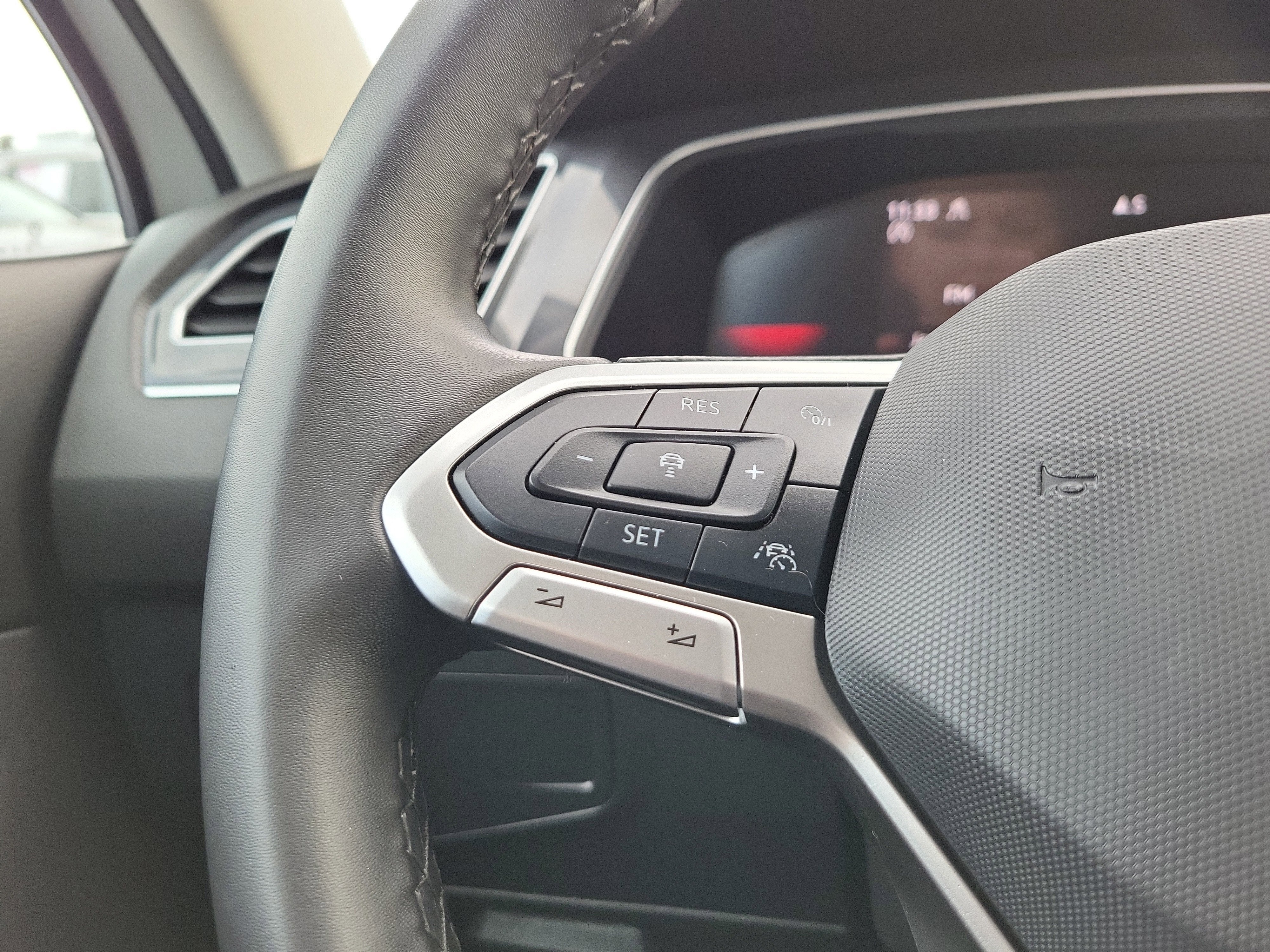 2024 Volkswagen Tiguan Wolfsburg Edition