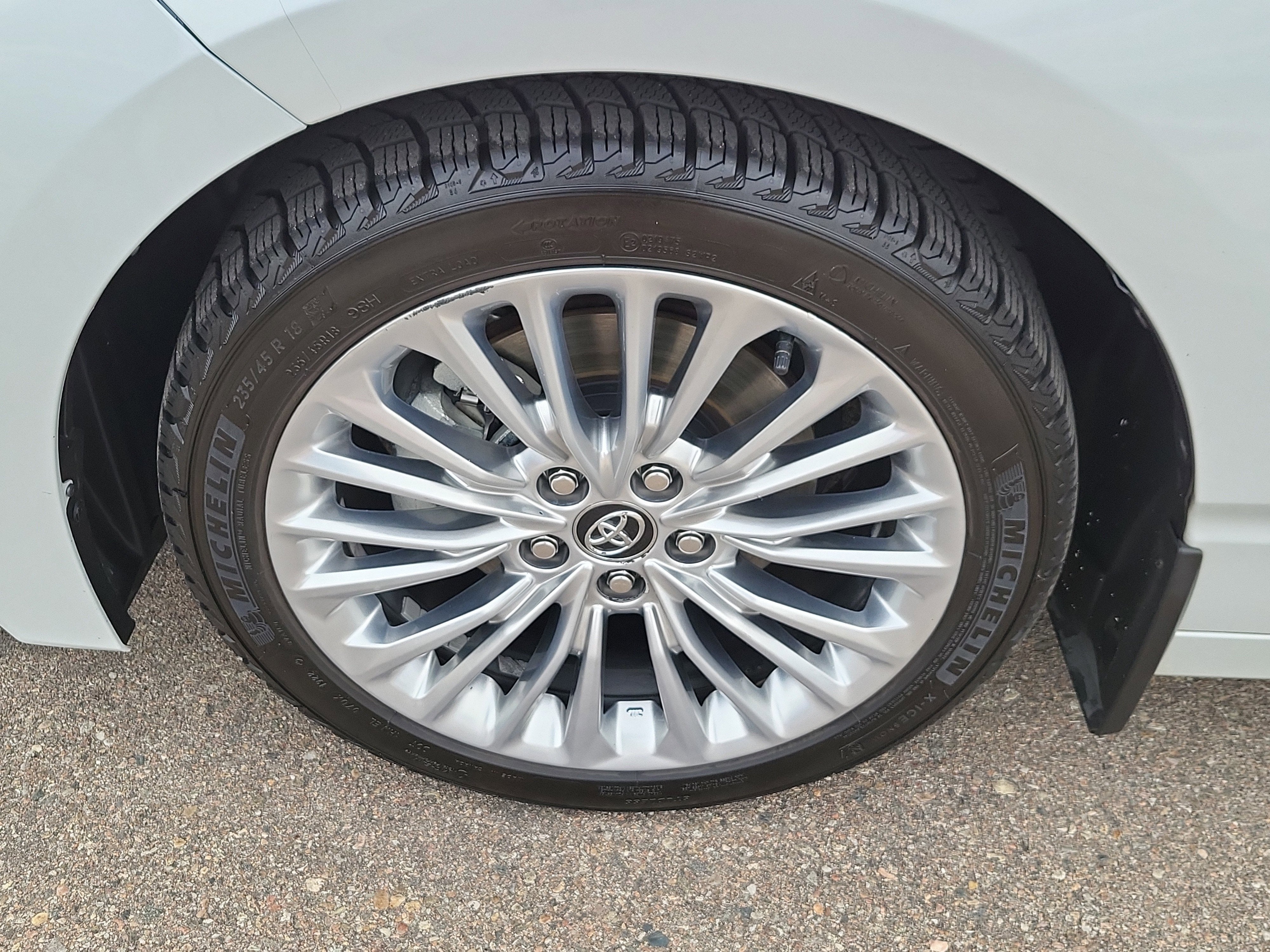 2019 Toyota Avalon Hybrid Limited