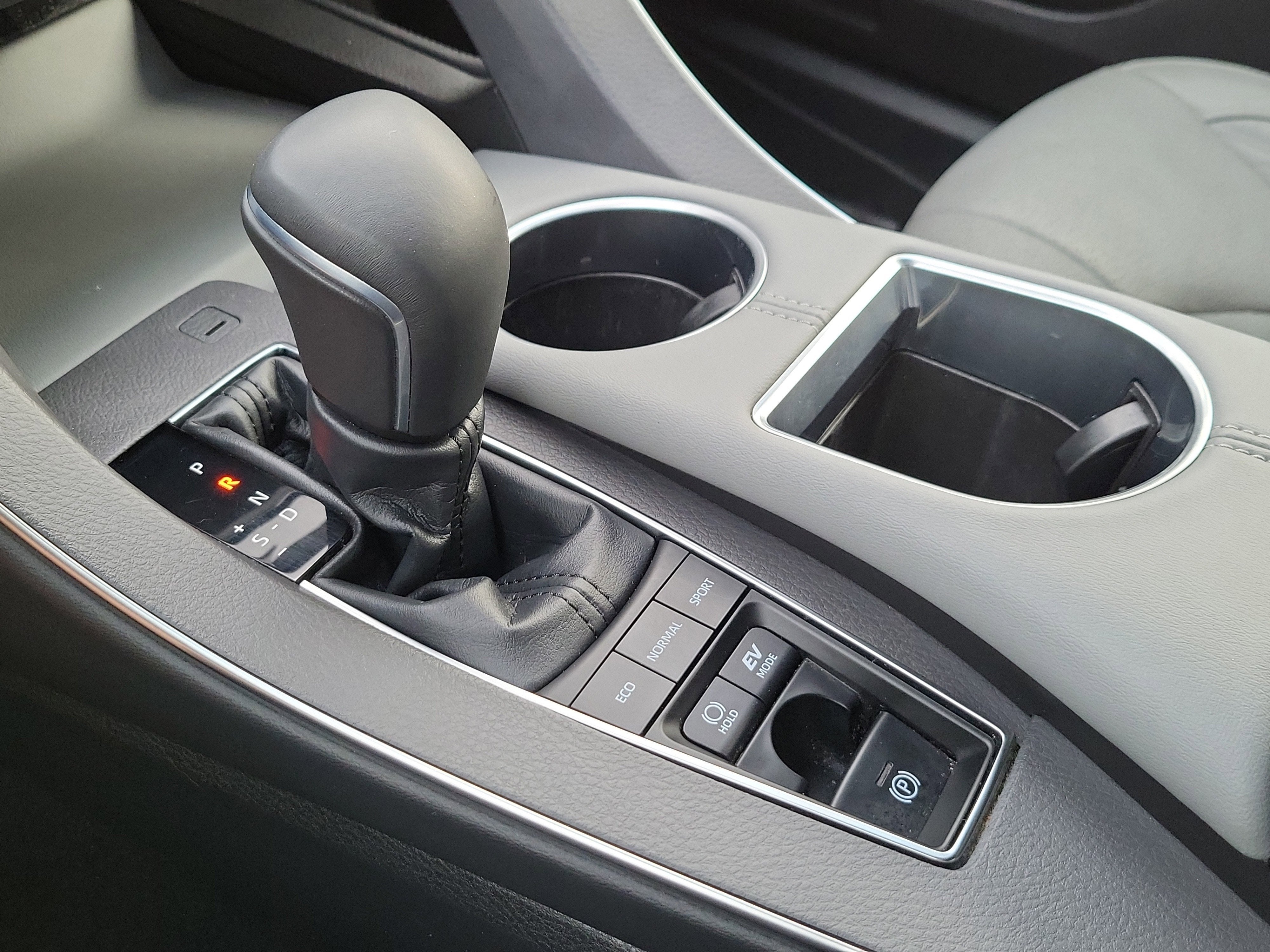 2019 Toyota Avalon Hybrid Limited