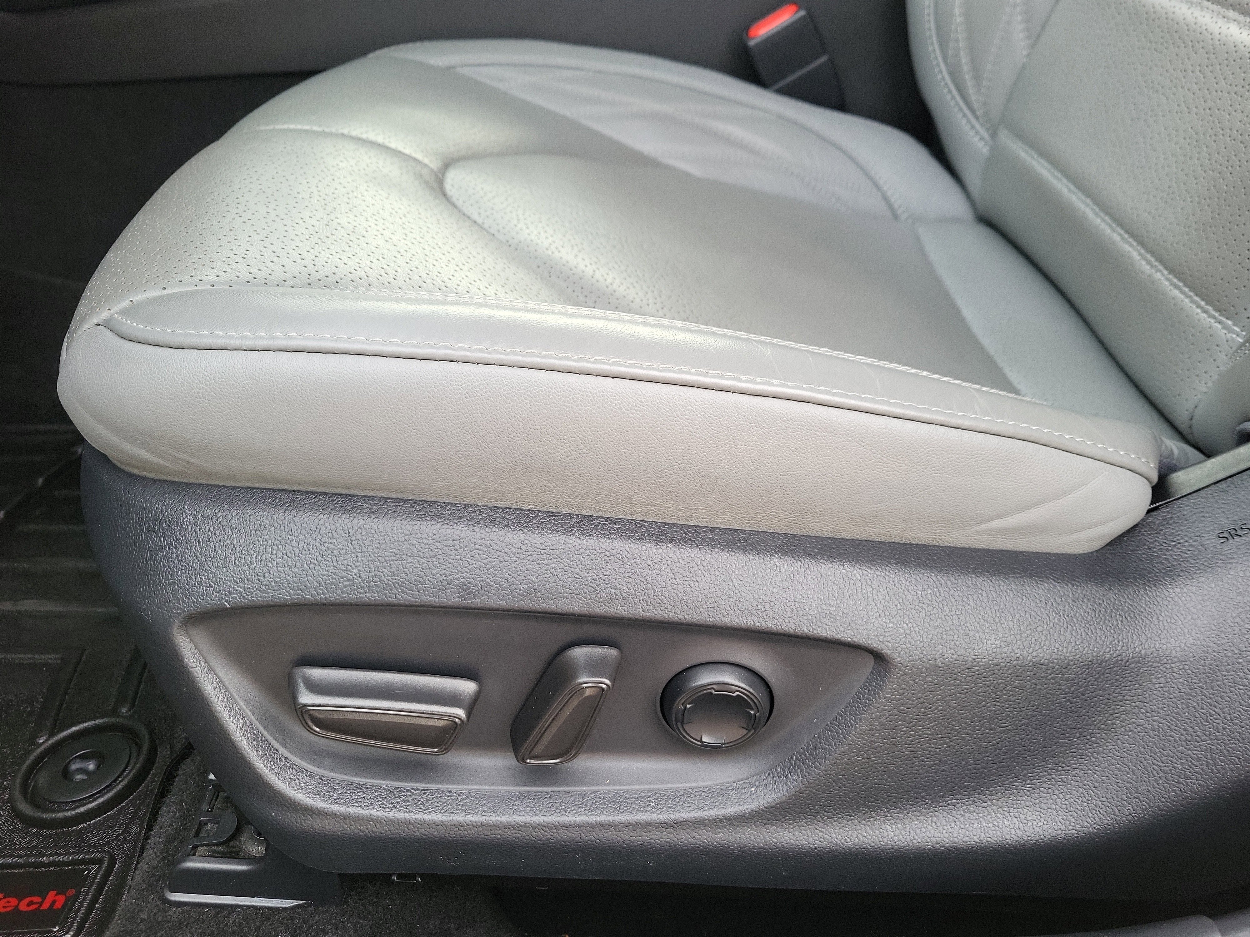 2019 Toyota Avalon Hybrid Limited