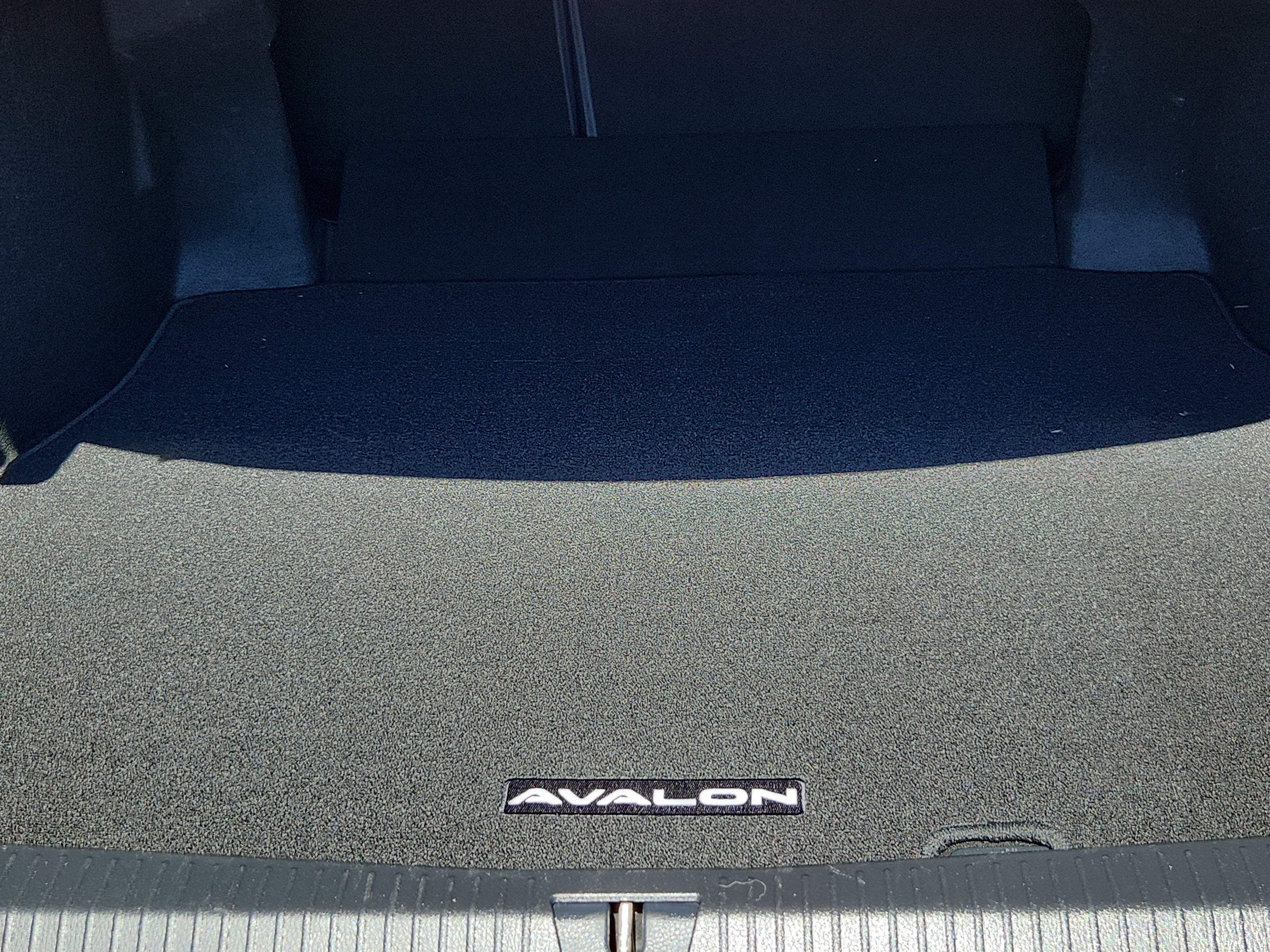 2021 Toyota Avalon Hybrid Limited