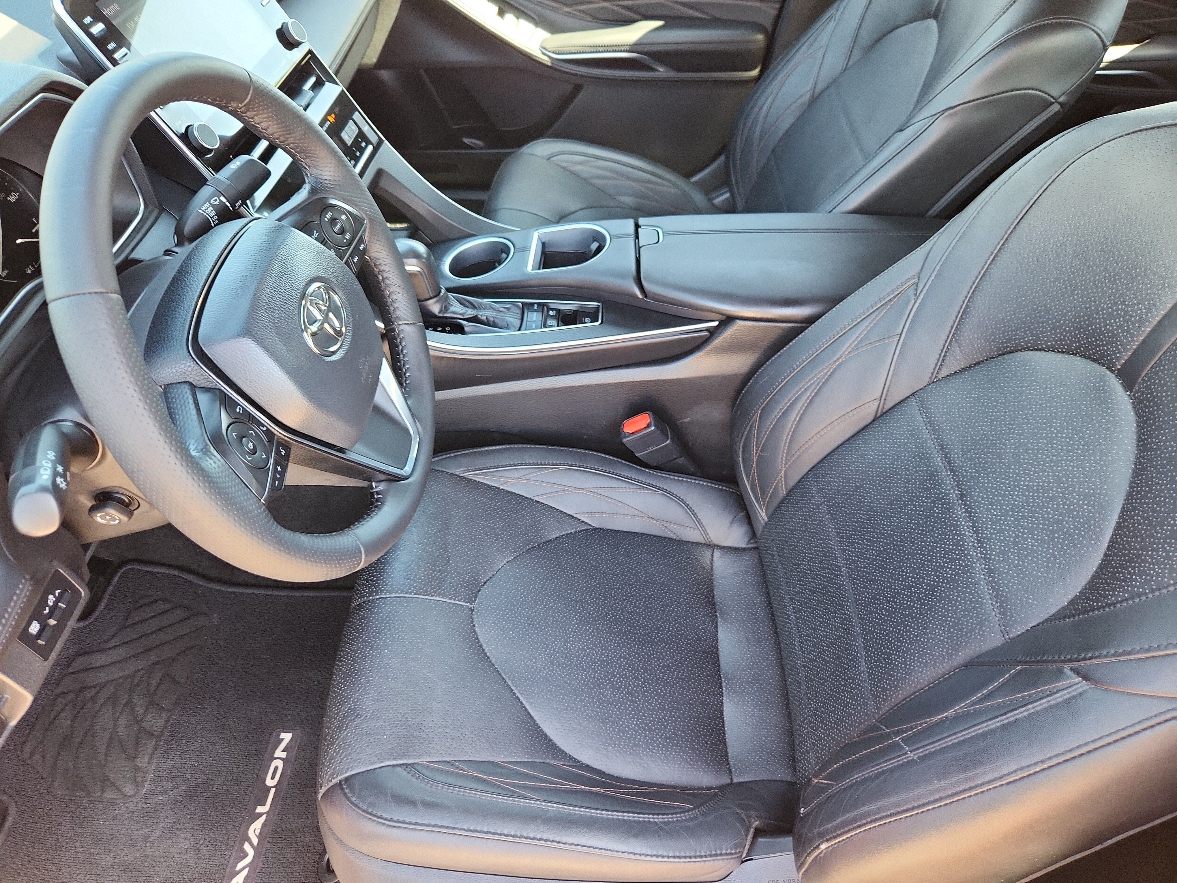 2021 Toyota Avalon Hybrid Limited