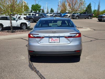 2025 Toyota Camry SE