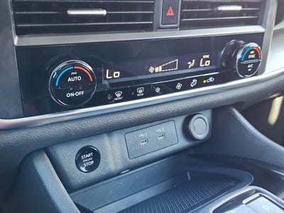 2025 Nissan Rogue SV