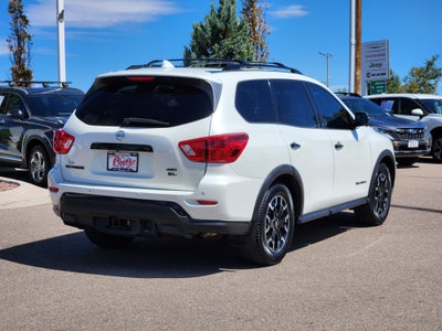 2020 Nissan Pathfinder SL