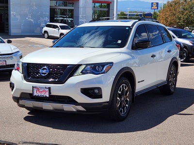2020 Nissan Pathfinder SL