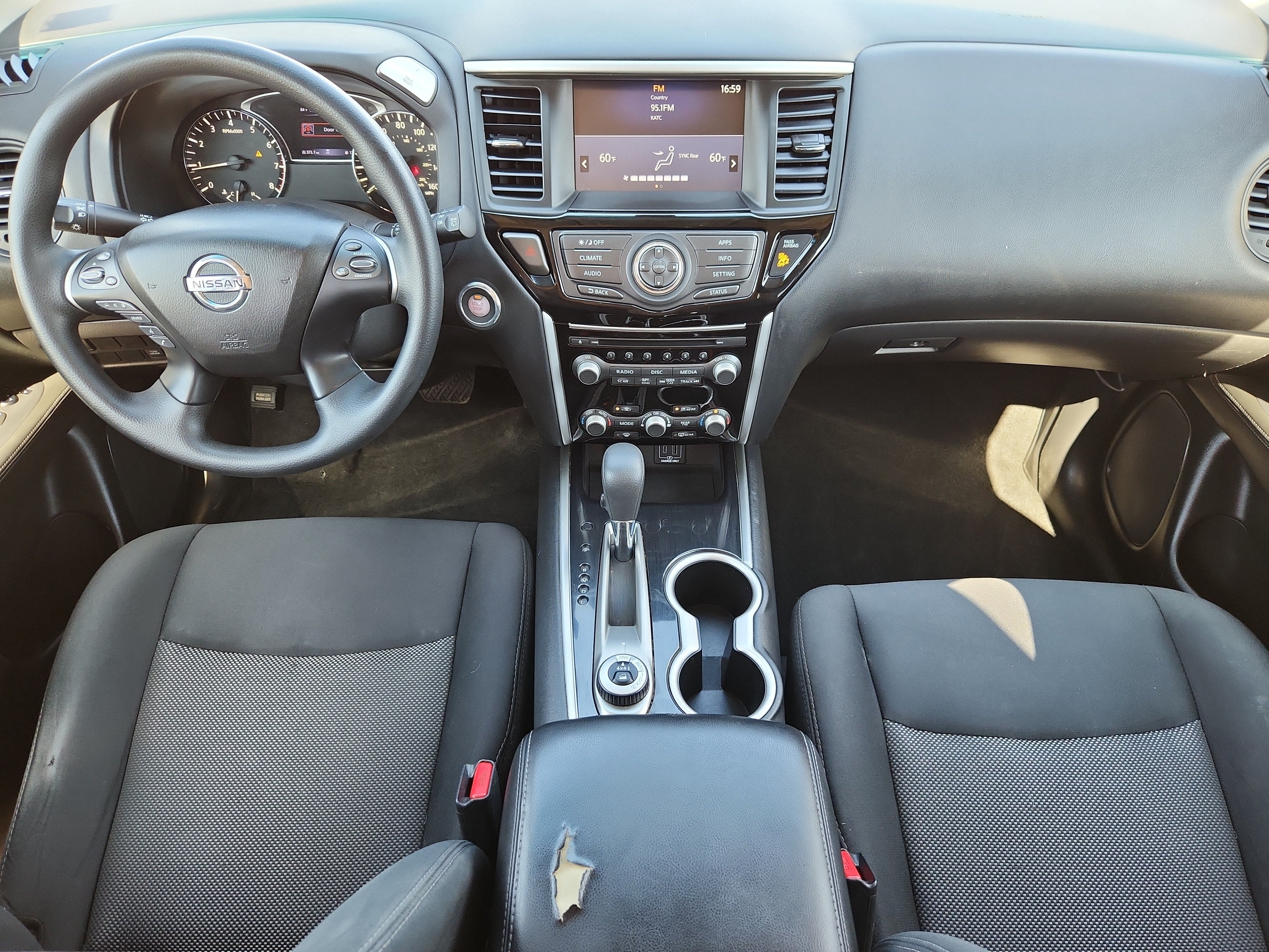 2019 Nissan Pathfinder S