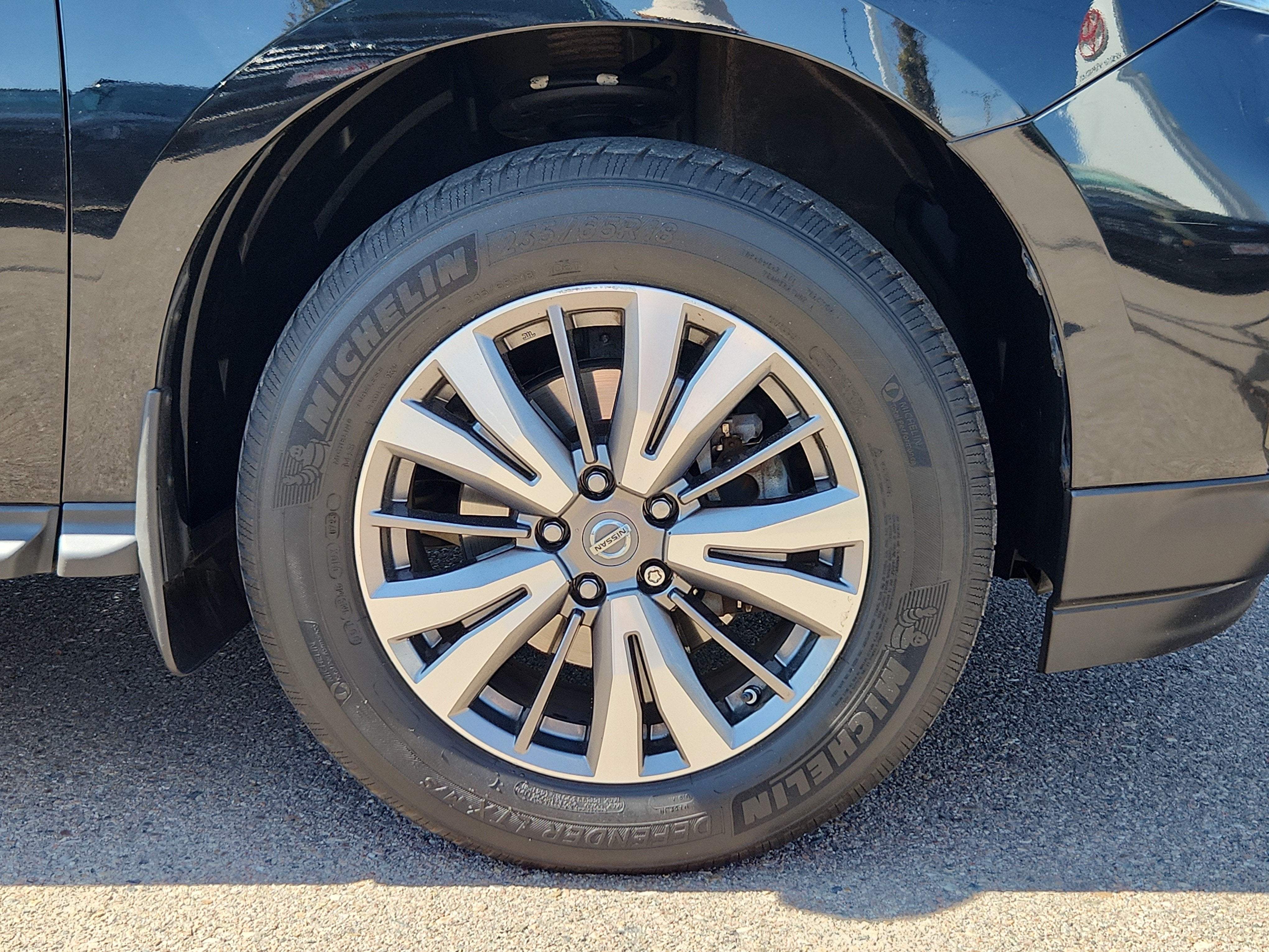 2019 Nissan Pathfinder S