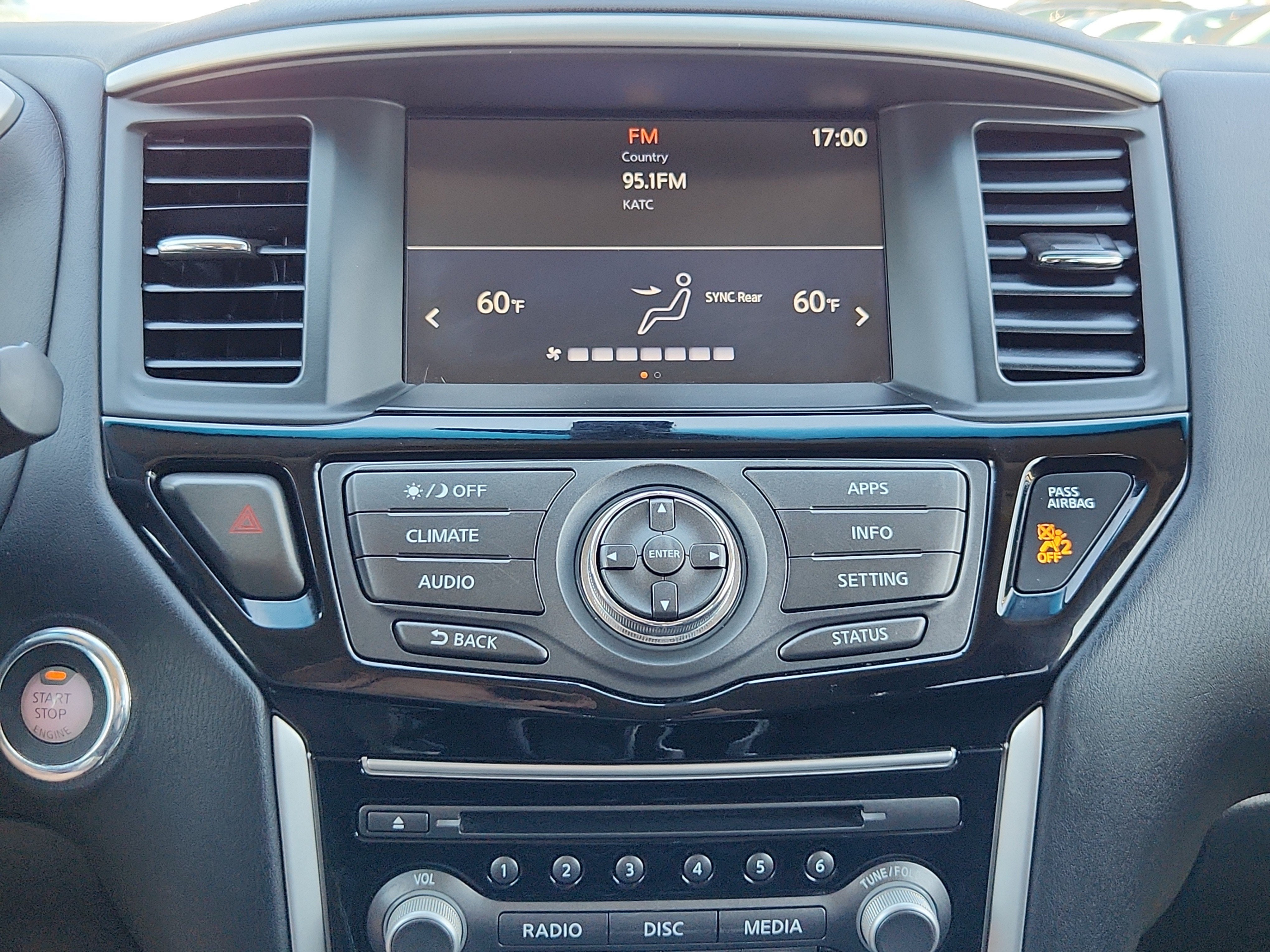 2019 Nissan Pathfinder S