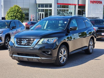 2019 Nissan Pathfinder S