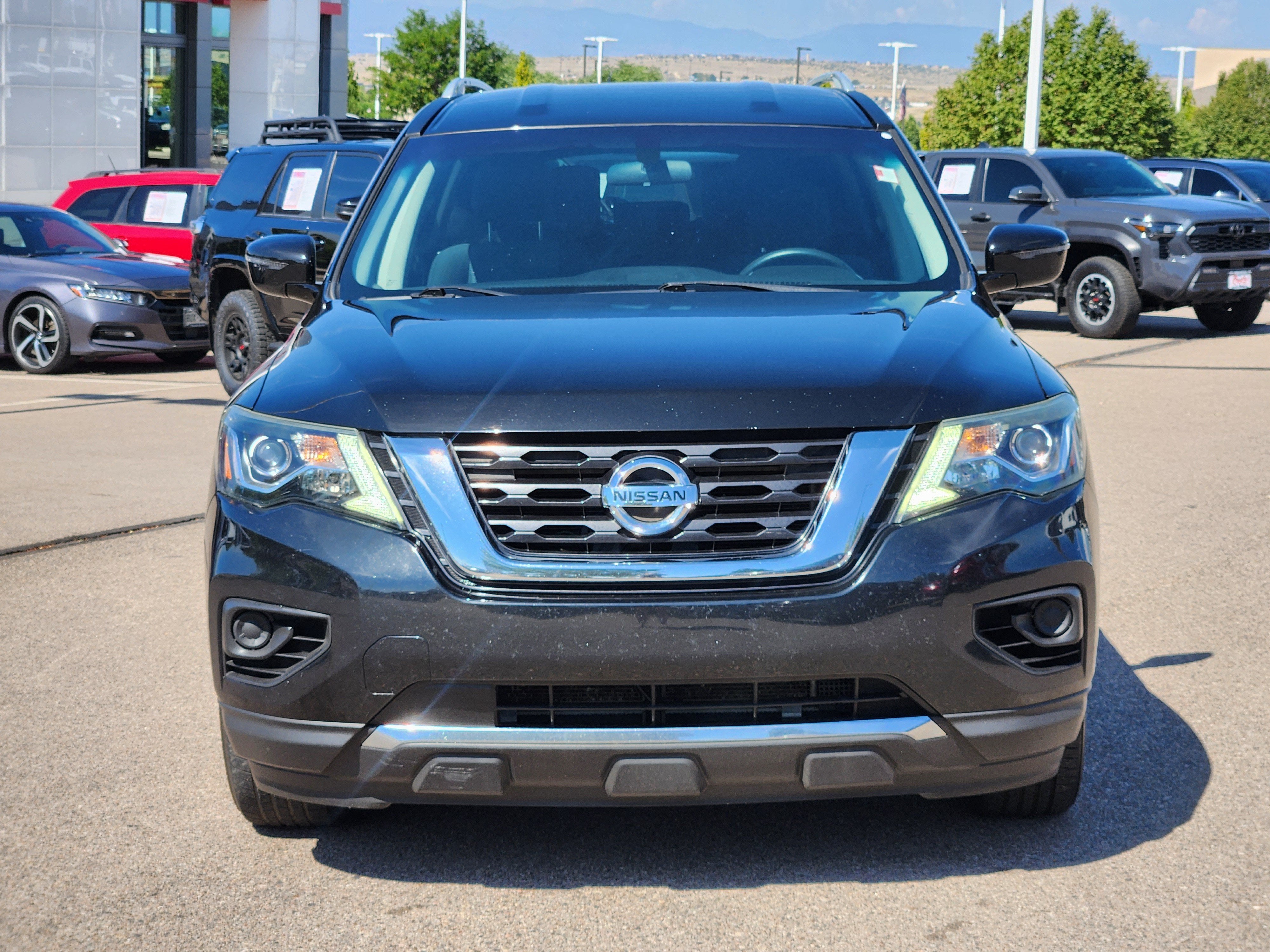 2019 Nissan Pathfinder S