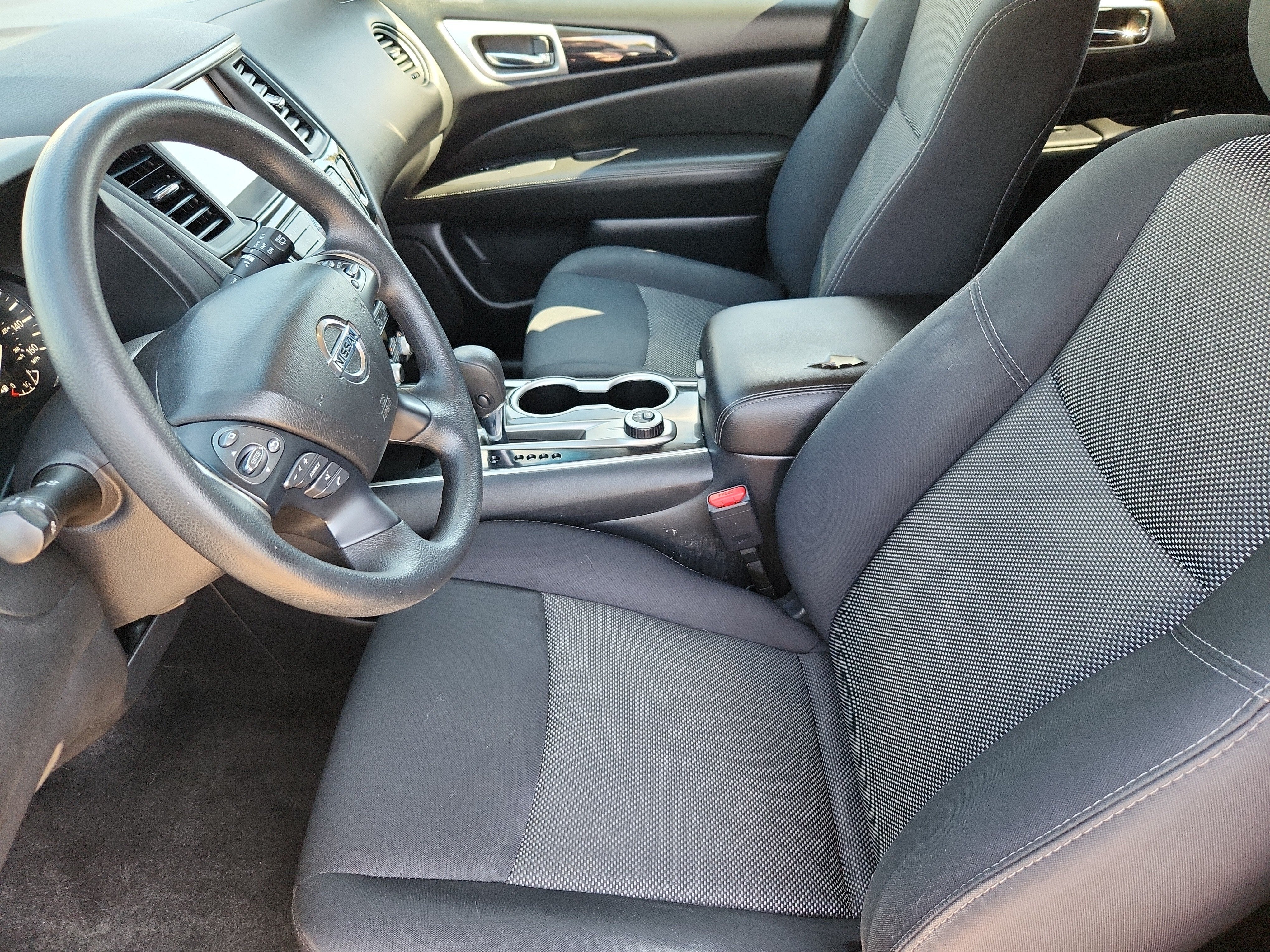 2019 Nissan Pathfinder S