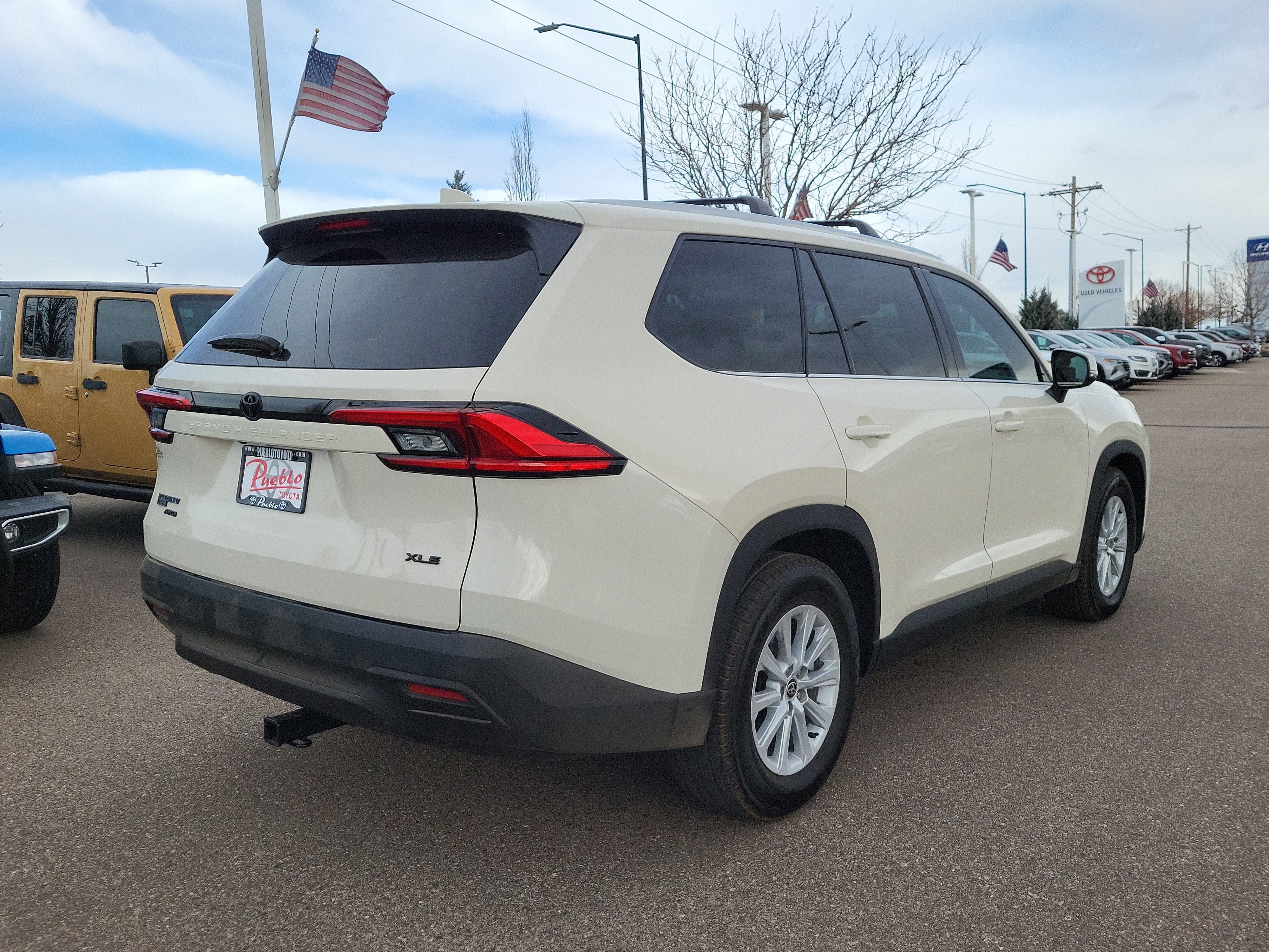 2024 Toyota Grand Highlander UP