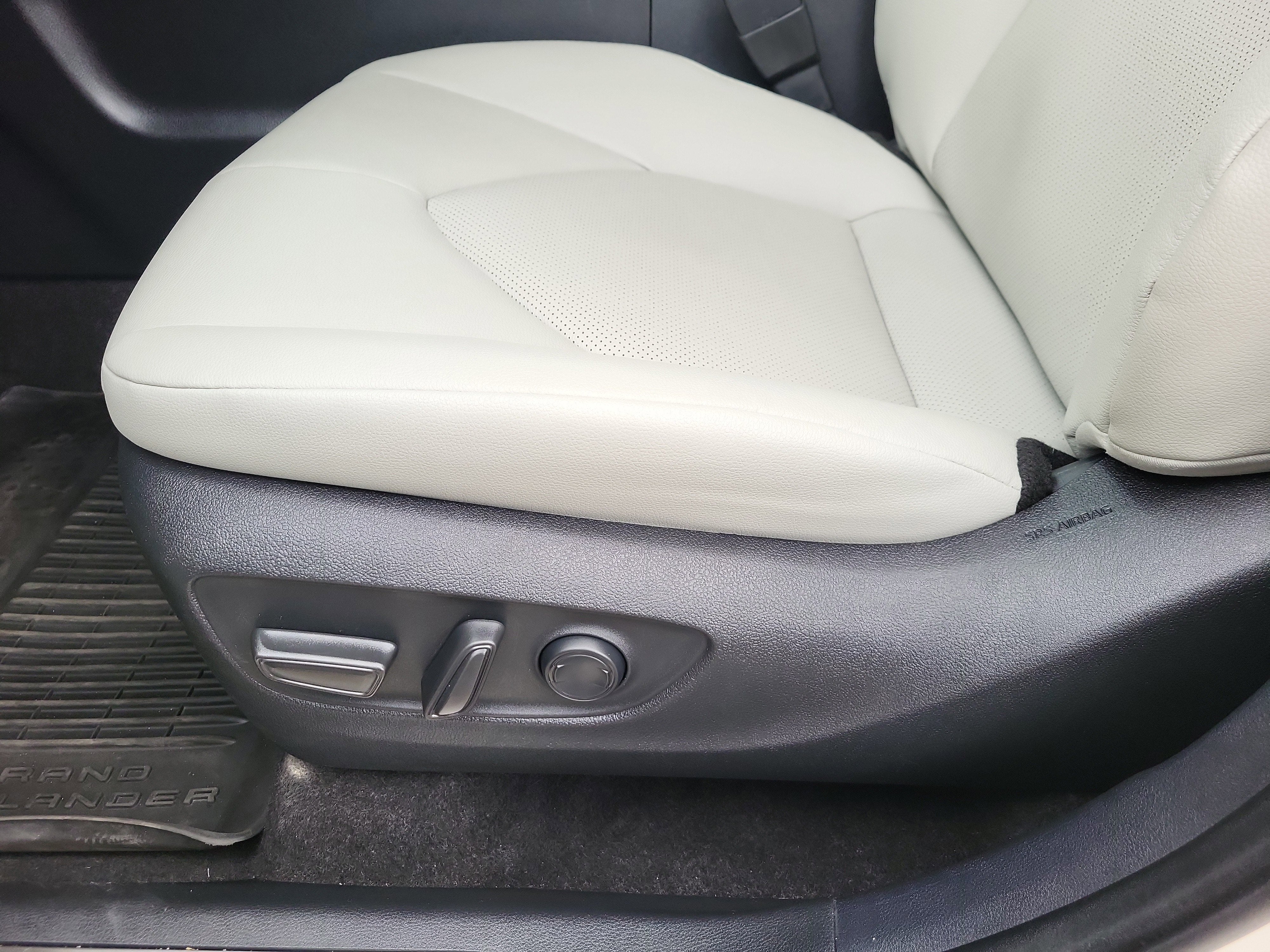 2024 Toyota Grand Highlander UP