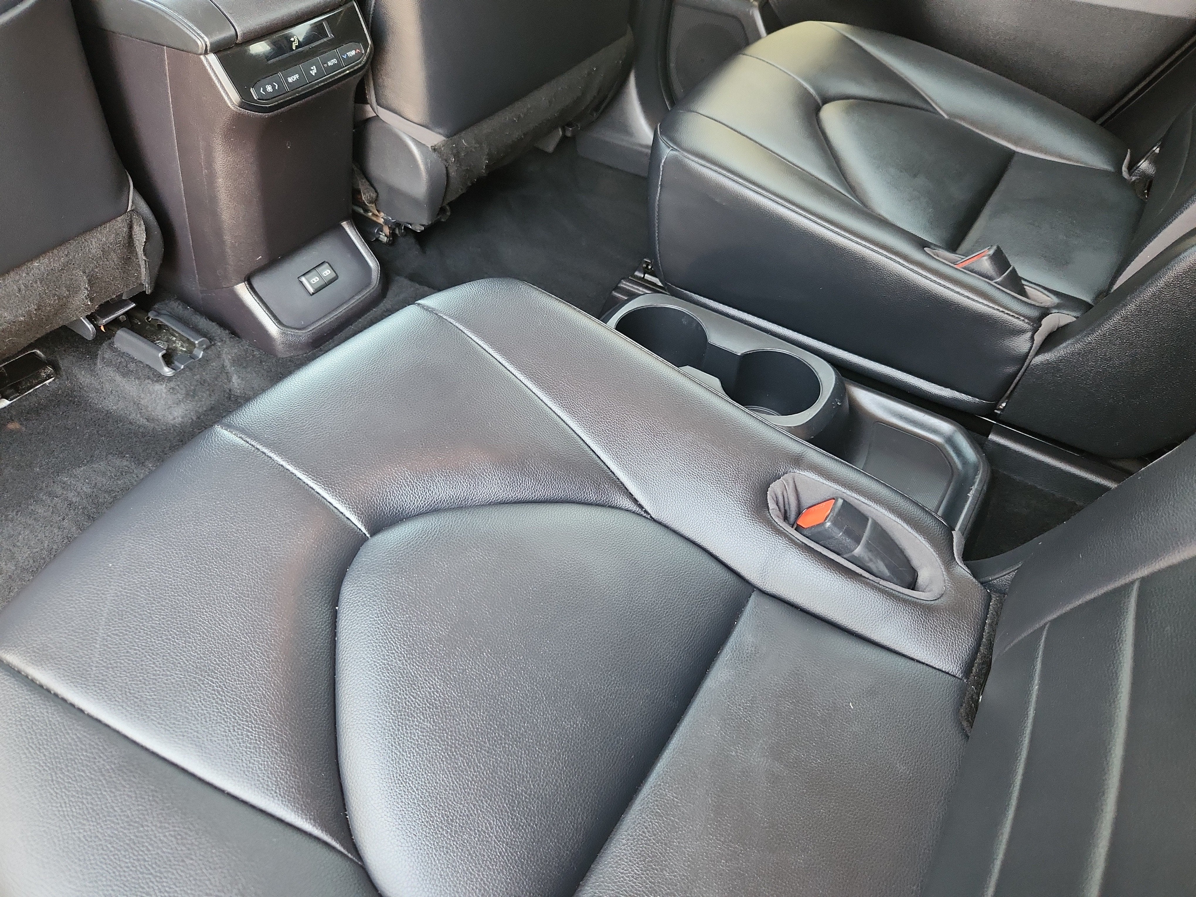 2022 Toyota Highlander UP