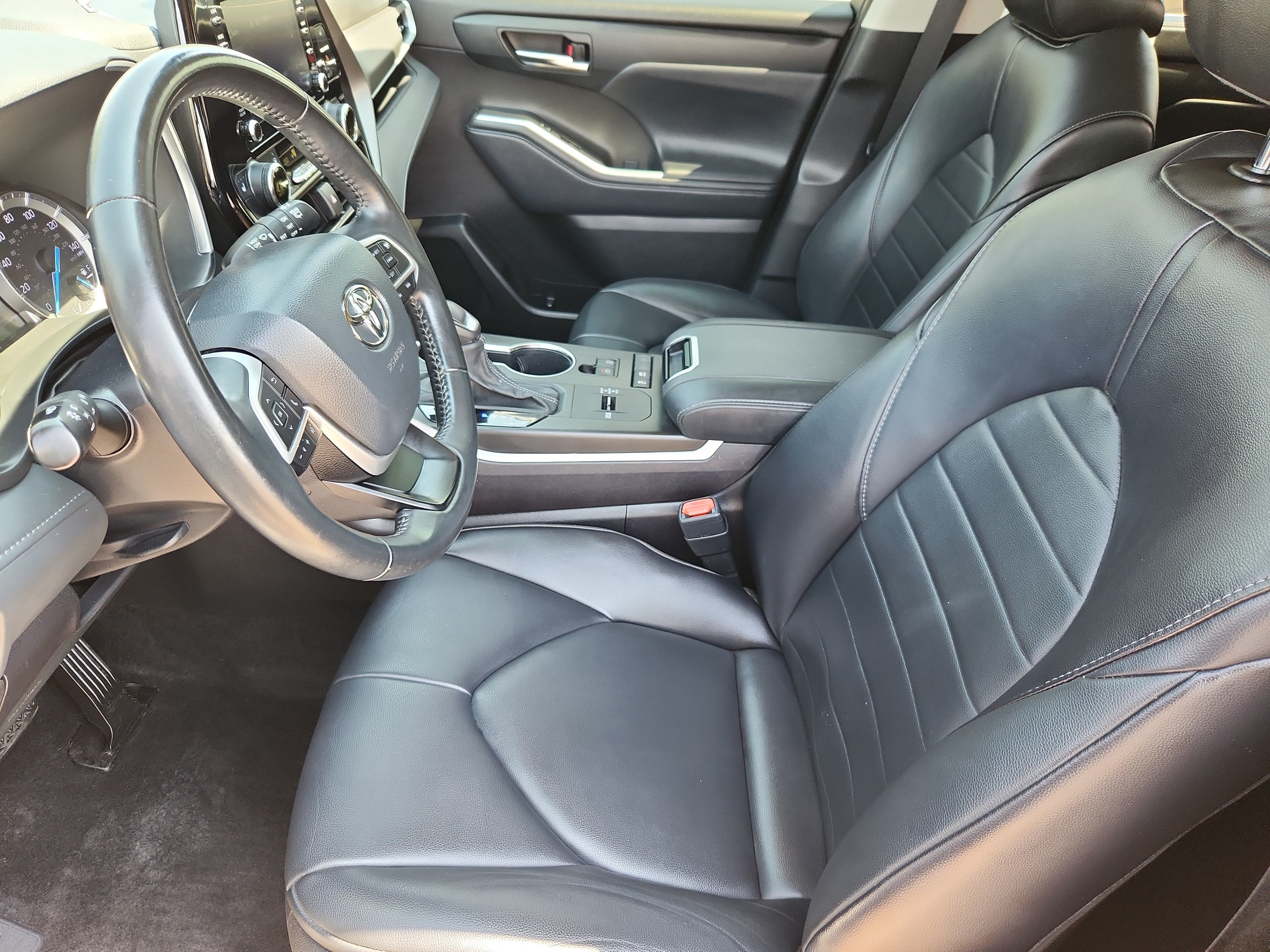 2022 Toyota Highlander UP