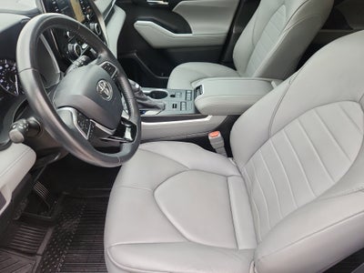 2020 Toyota Highlander XLE