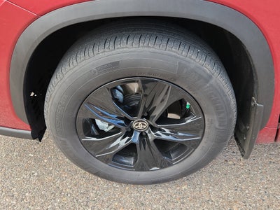 2024 Toyota Highlander UP