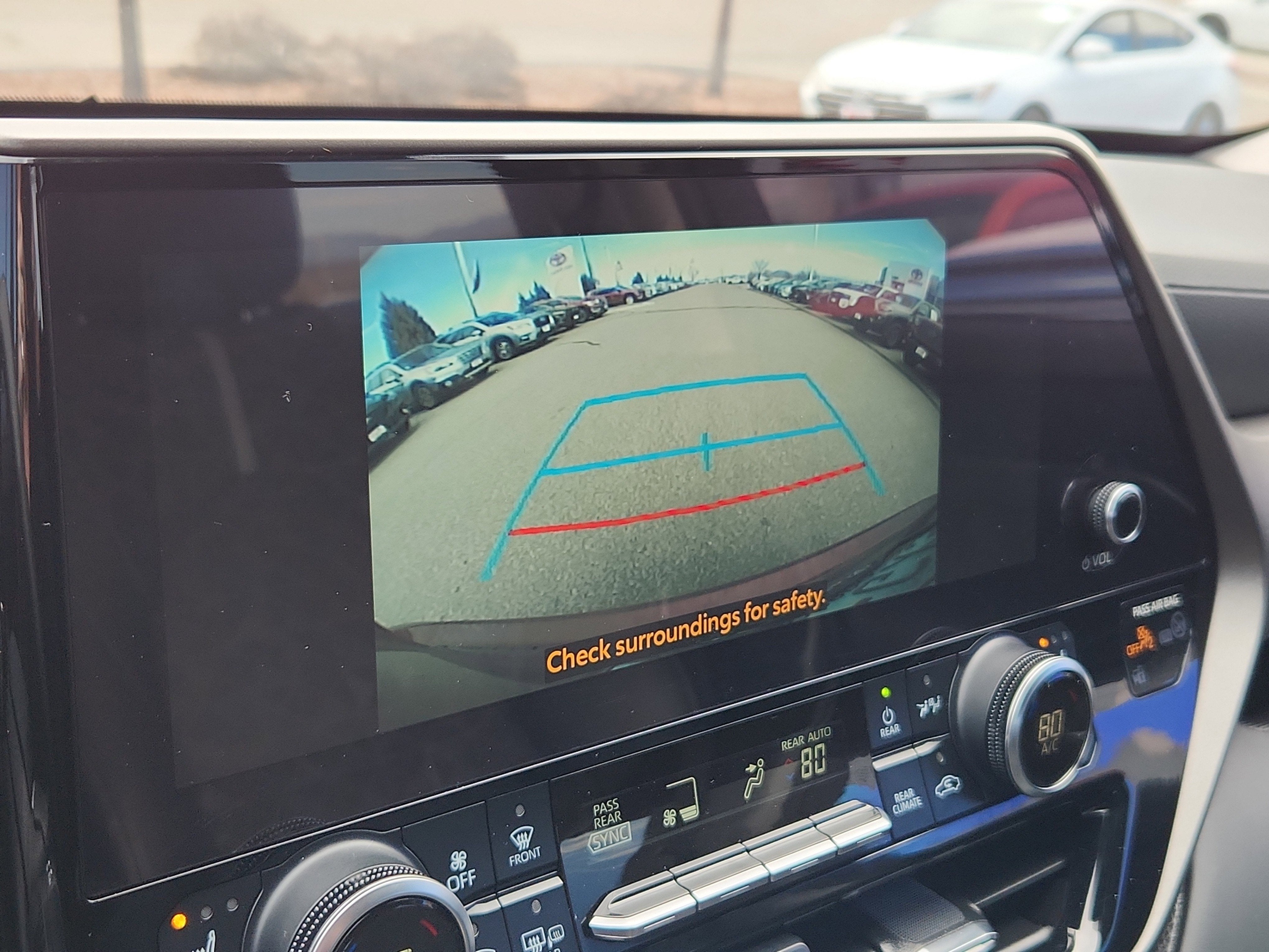 2024 Toyota Highlander UP