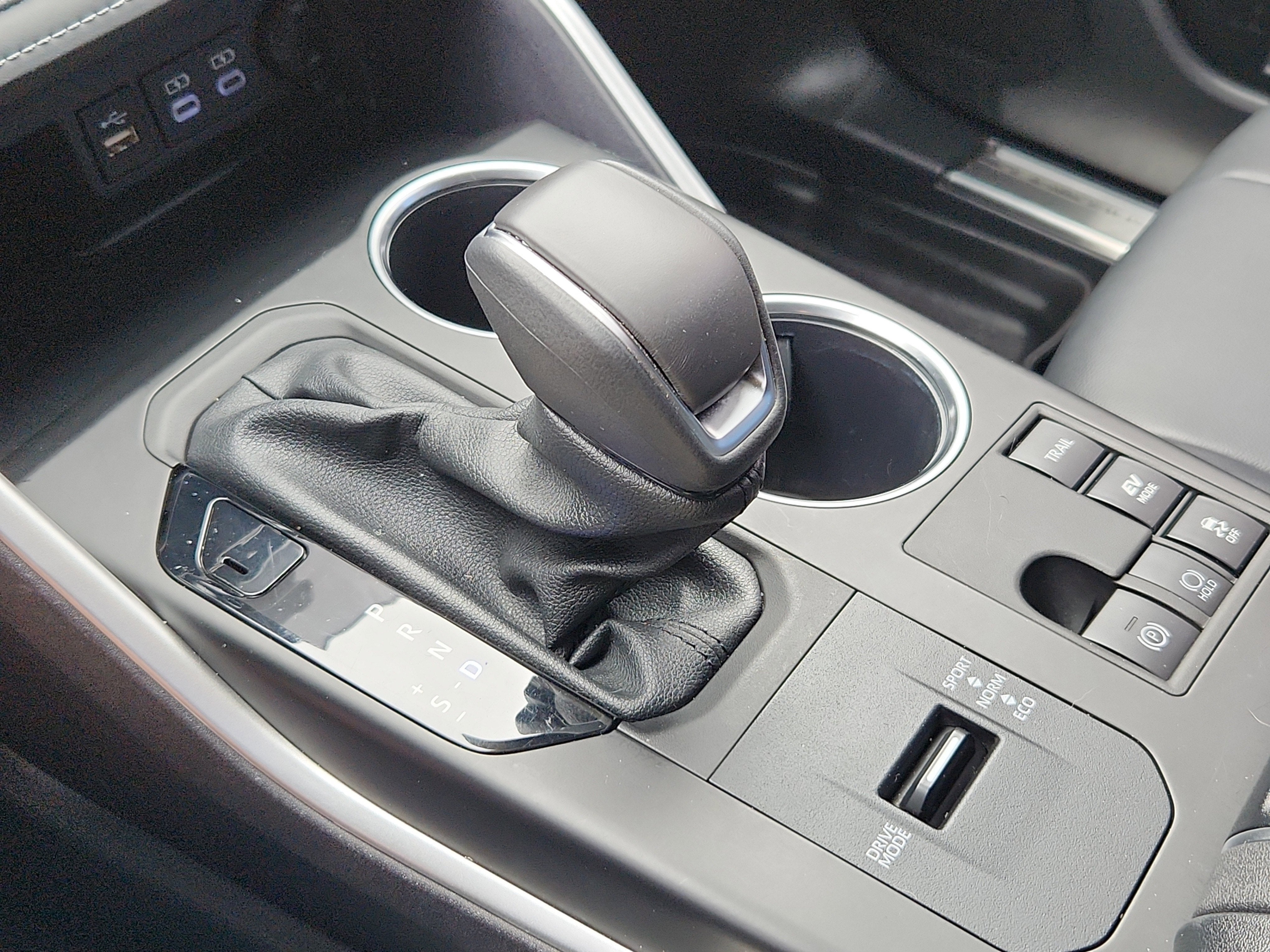 2024 Toyota Highlander UP