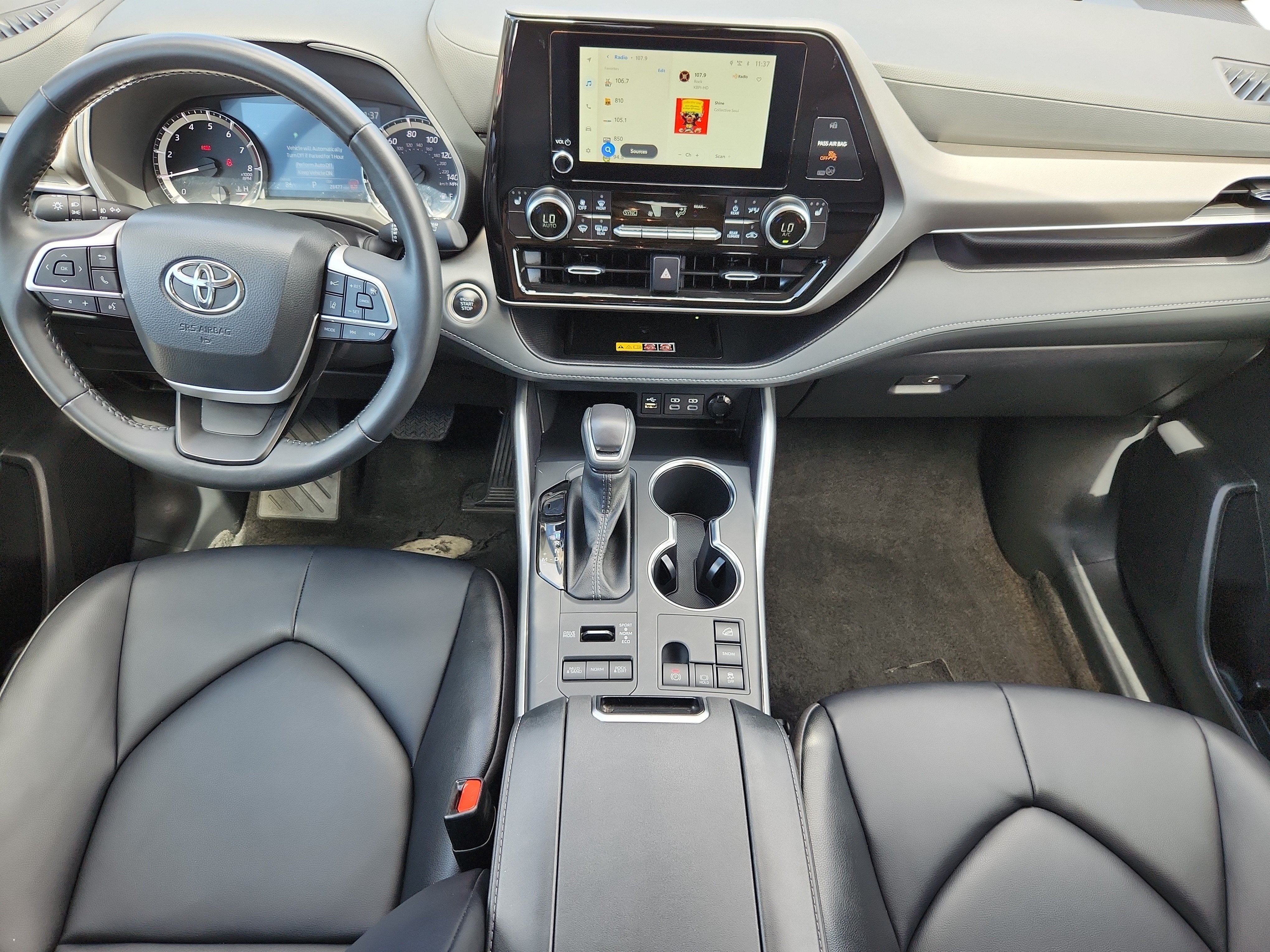 2025 Toyota Highlander XLE