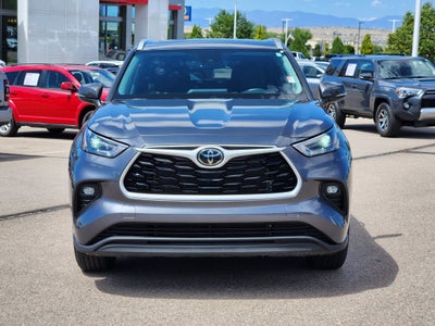 2025 Toyota Highlander XLE